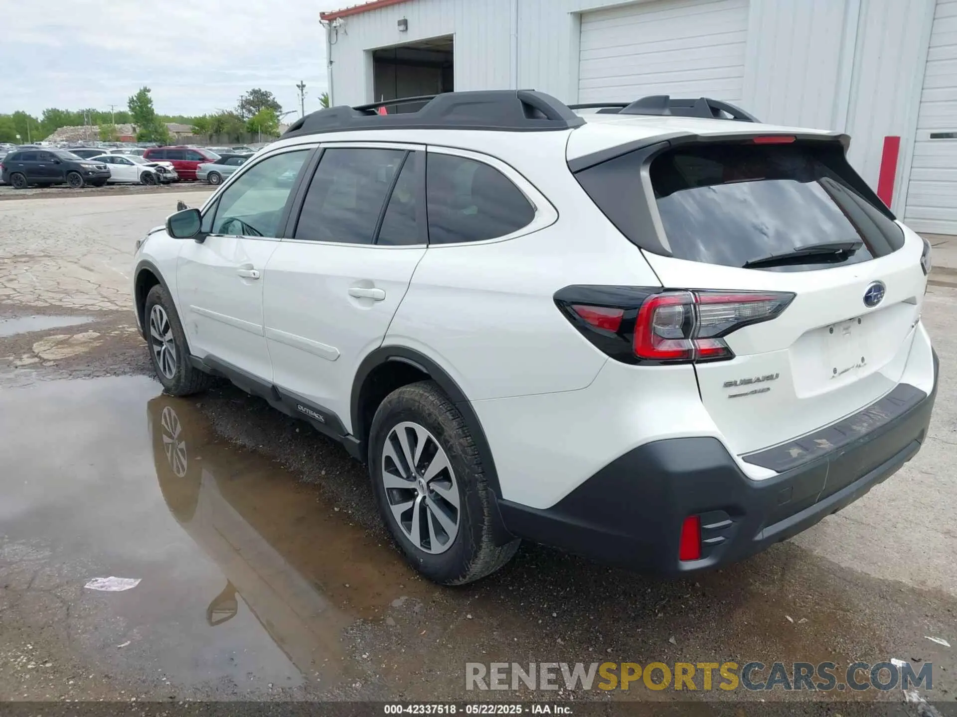 3 Photograph of a damaged car 4S4BTAFC7N3220552 SUBARU OUTBACK 2022