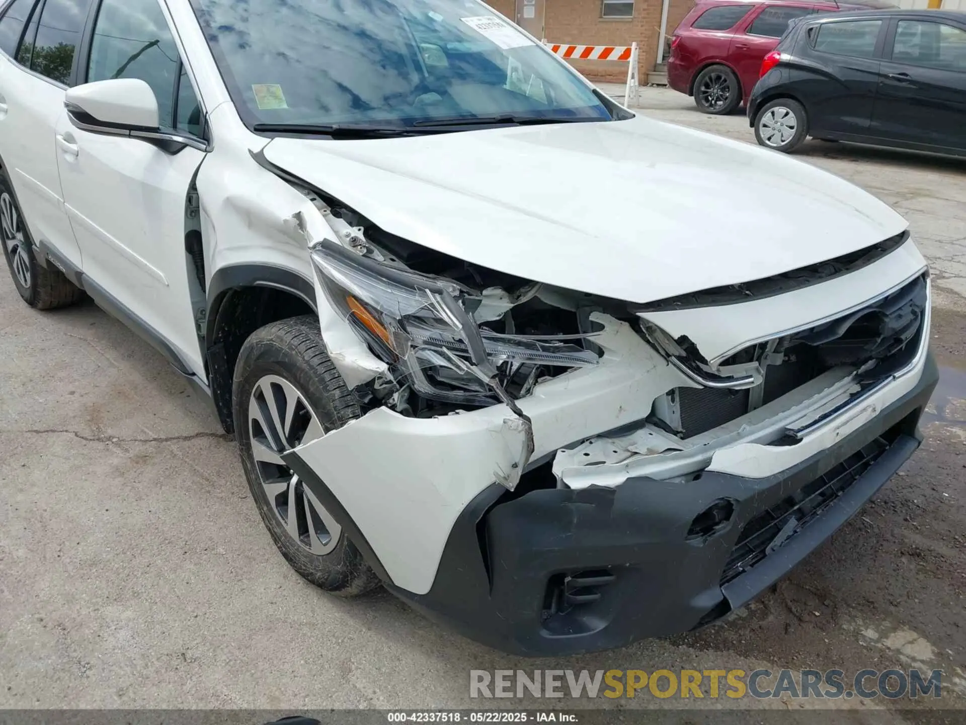 6 Photograph of a damaged car 4S4BTAFC7N3220552 SUBARU OUTBACK 2022