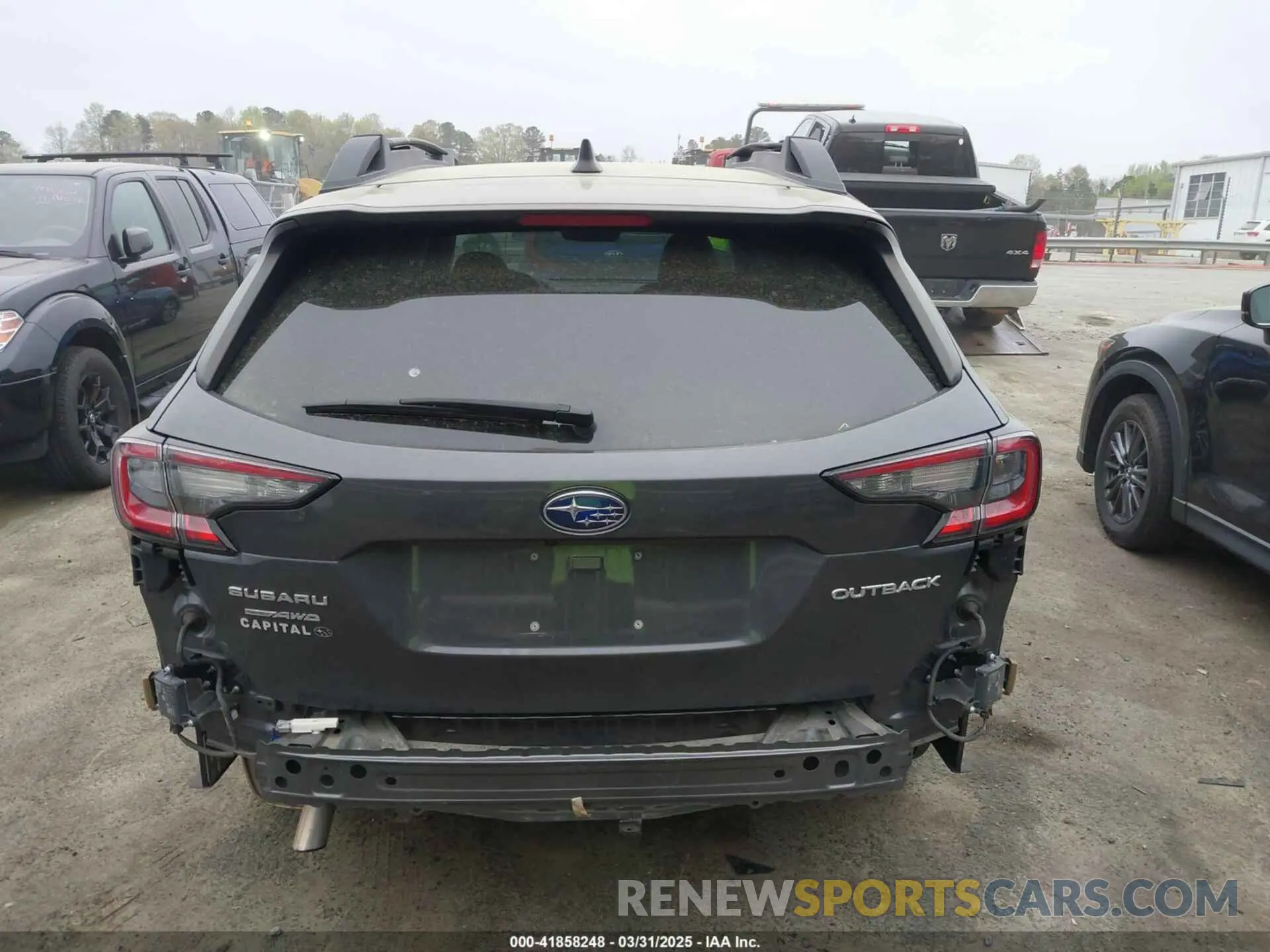 17 Photograph of a damaged car 4S4BTAFC8N3160474 SUBARU OUTBACK 2022
