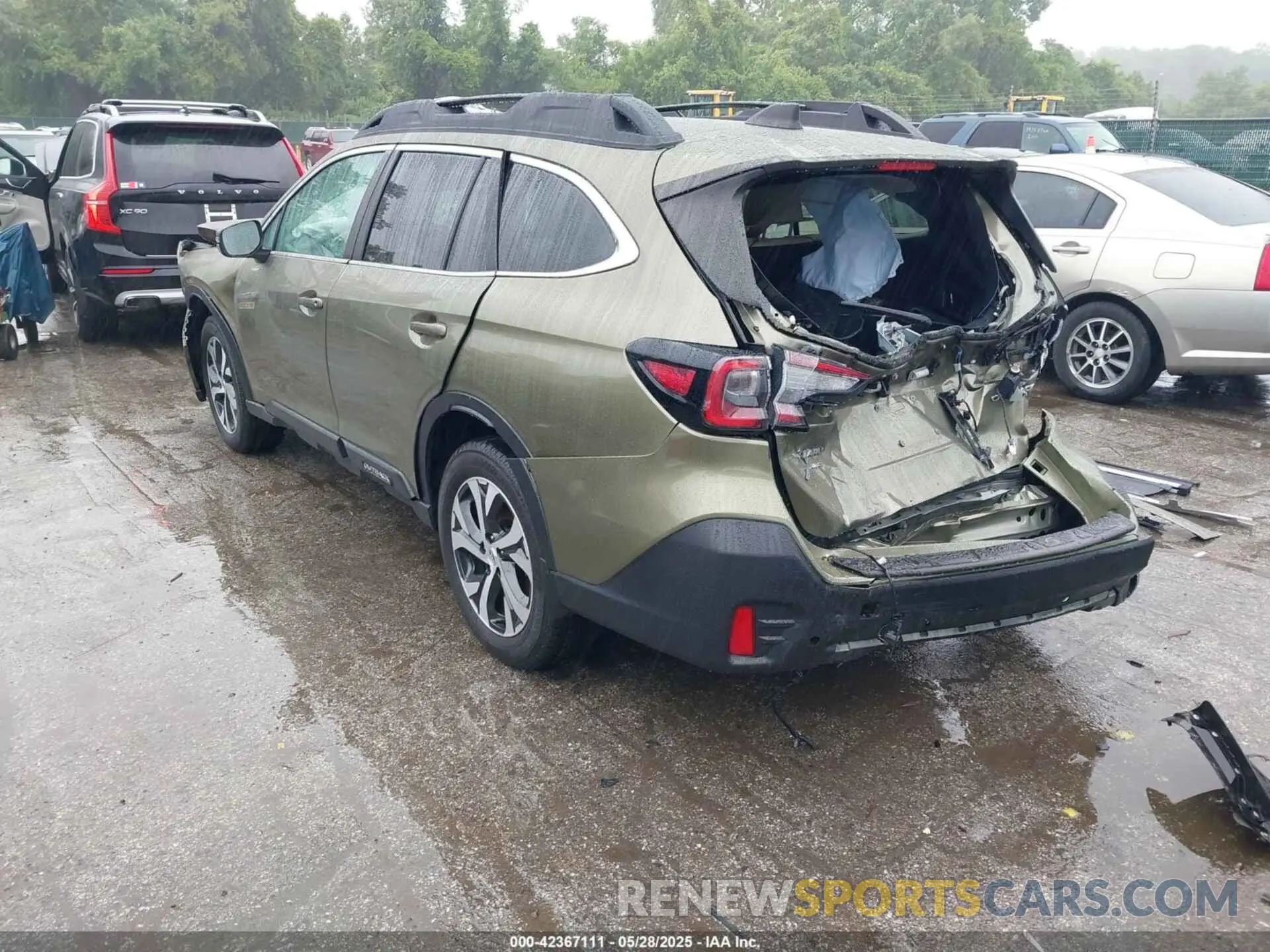 3 Photograph of a damaged car 4S4BTANC2N3282507 SUBARU OUTBACK 2022