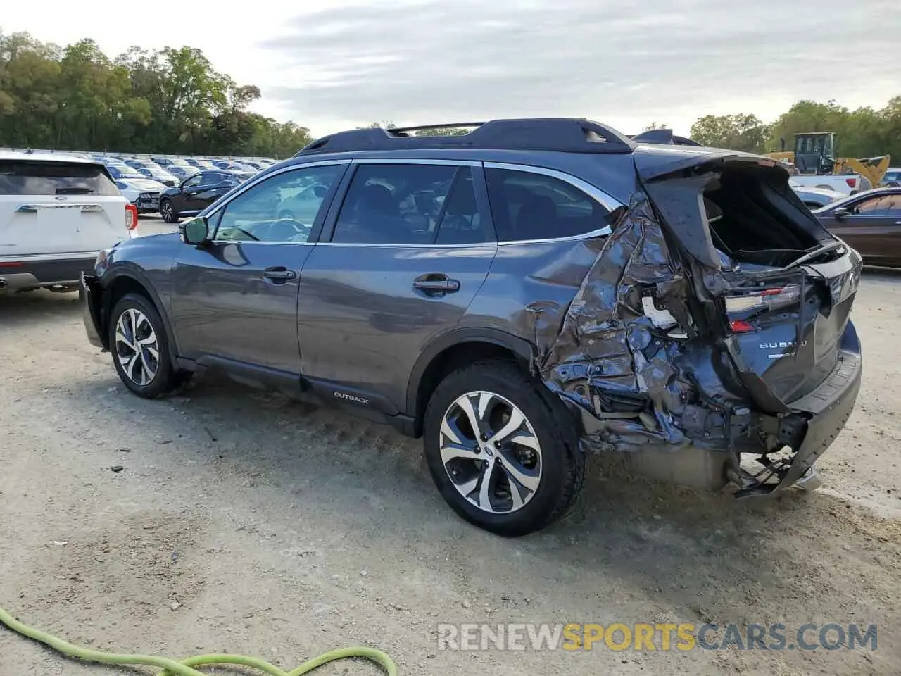 2 Photograph of a damaged car 4S4BTANC4N3108597 SUBARU OUTBACK 2022