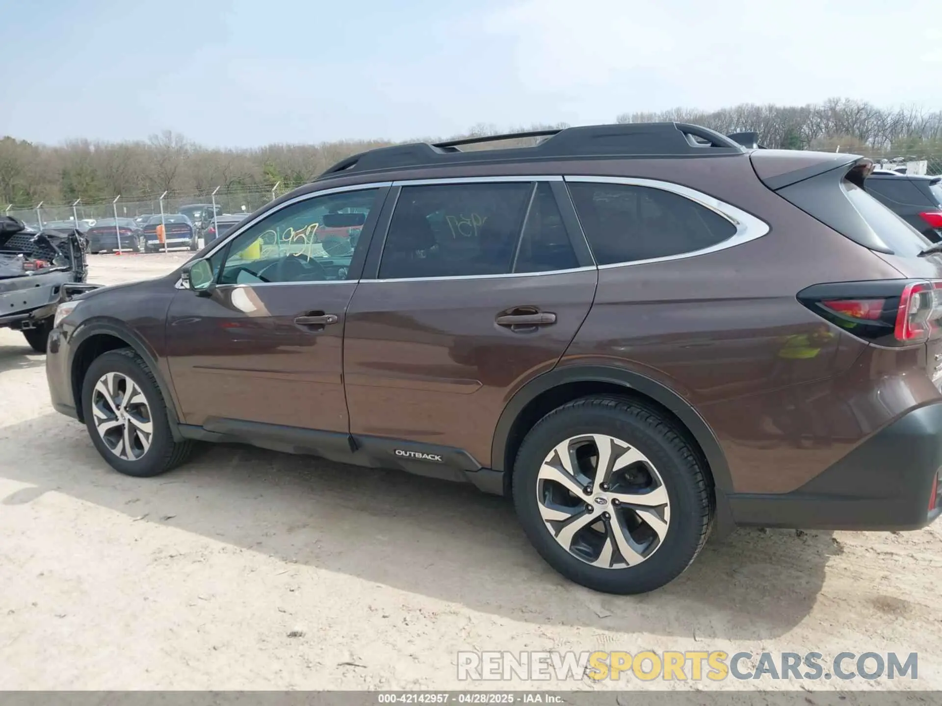 14 Photograph of a damaged car 4S4BTANC8N3197171 SUBARU OUTBACK 2022