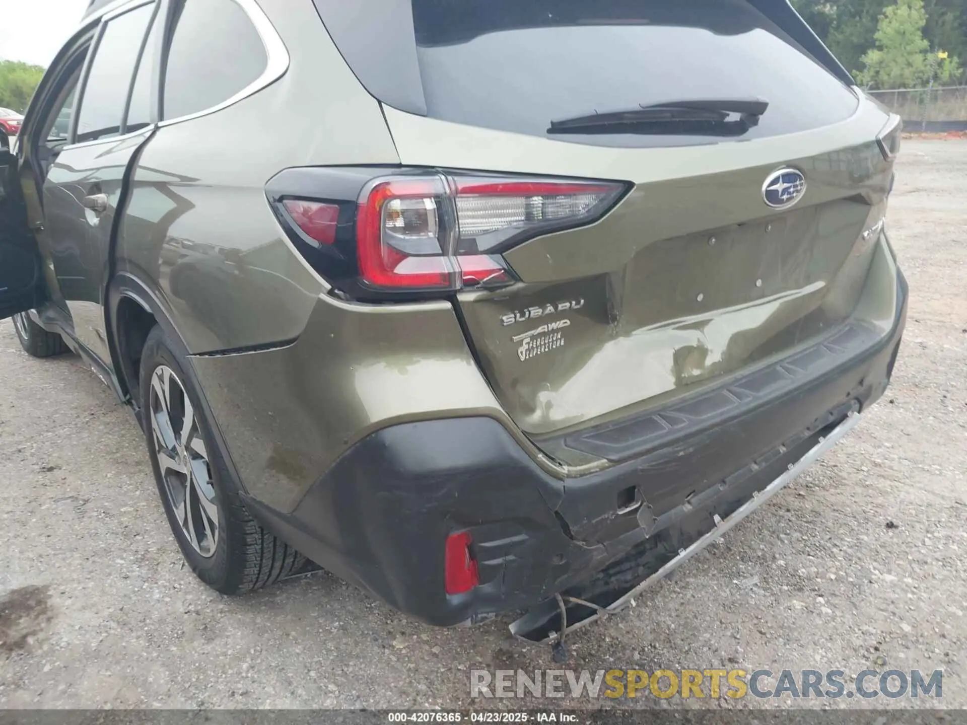 6 Photograph of a damaged car 4S4BTANC9N3165989 SUBARU OUTBACK 2022
