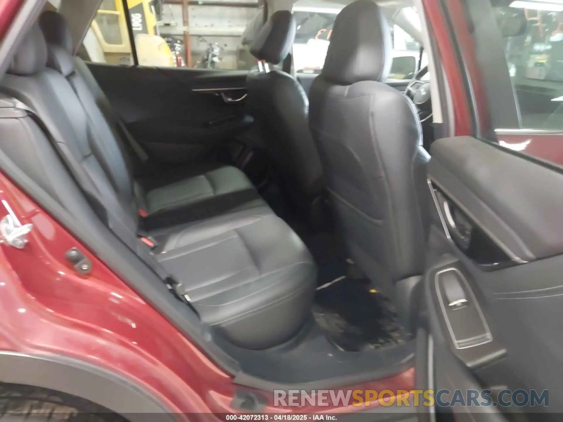 8 Photograph of a damaged car 4S4BTANCXN3228940 SUBARU OUTBACK 2022