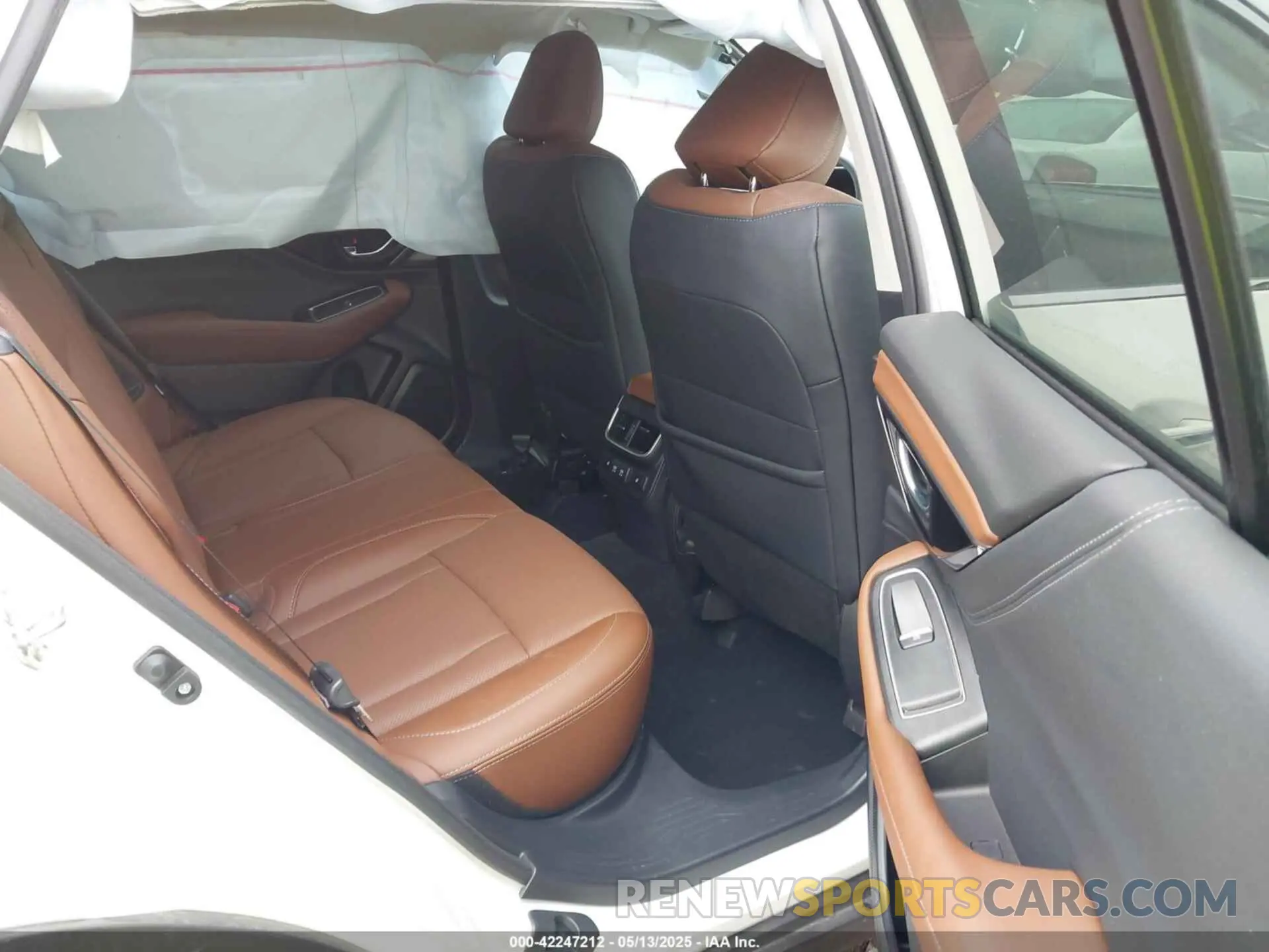 8 Photograph of a damaged car 4S4BTAPC1N3217113 SUBARU OUTBACK 2022