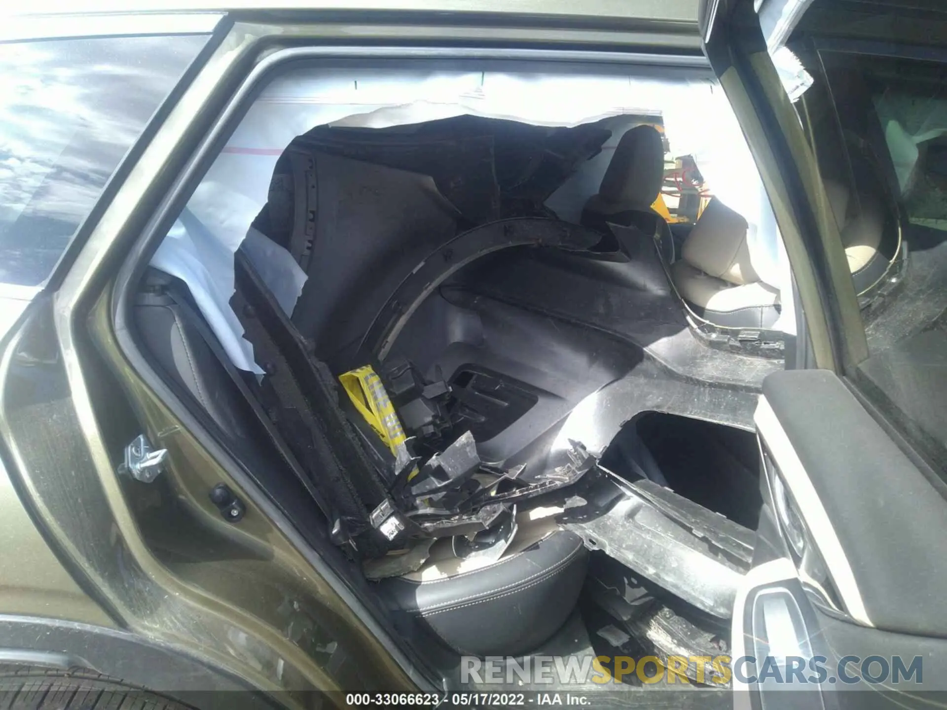 8 Photograph of a damaged car 4S4BTGND3N3117321 SUBARU OUTBACK 2022