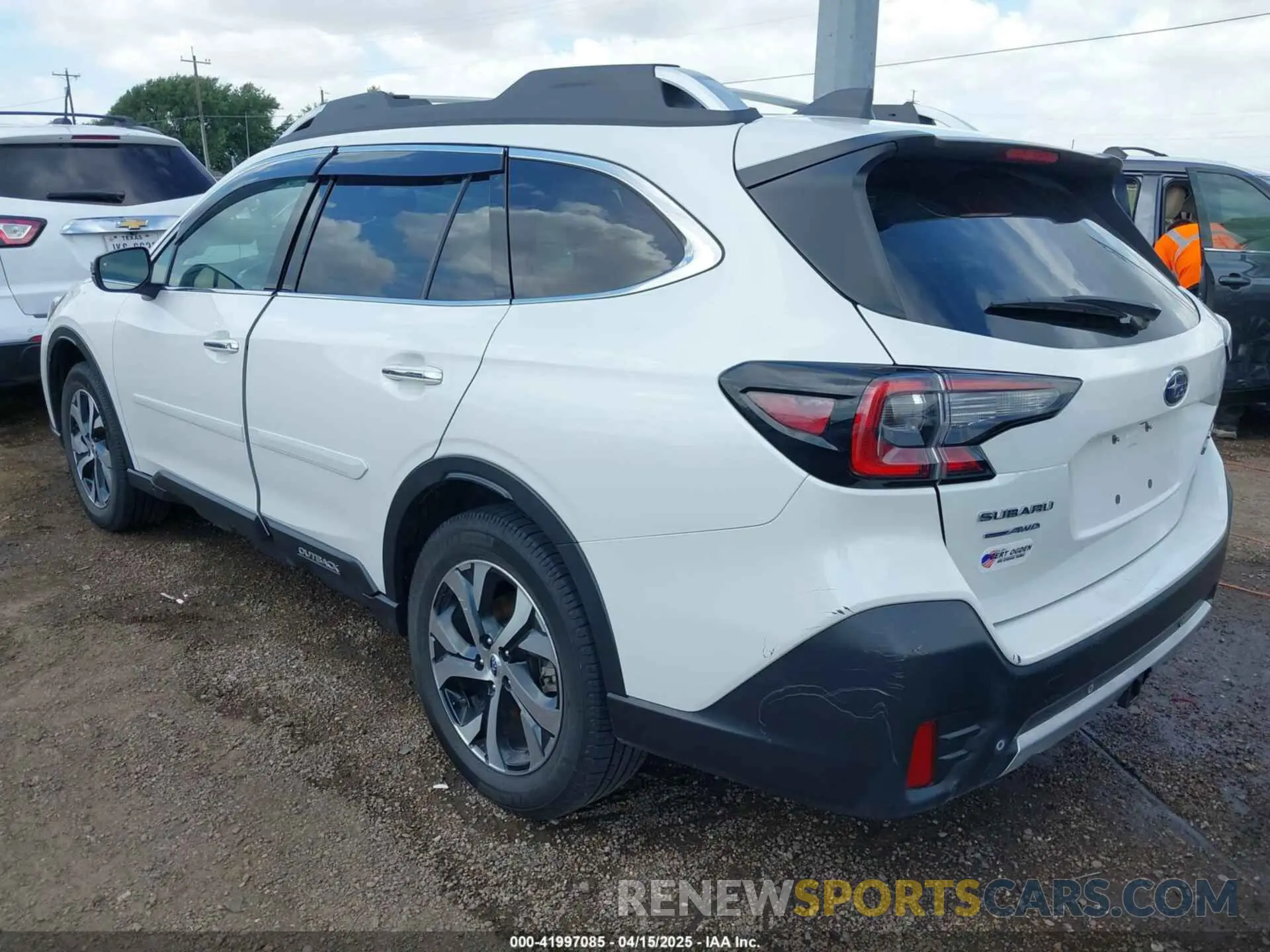 3 Photograph of a damaged car 4S4BTGPD5N3243614 SUBARU OUTBACK 2022