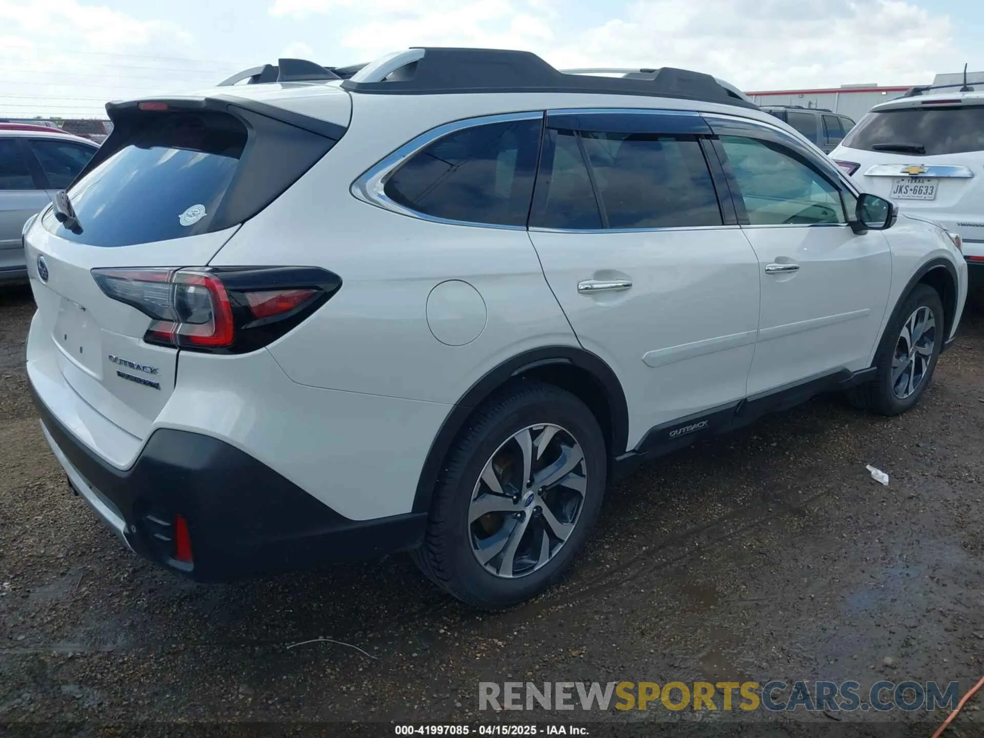 4 Photograph of a damaged car 4S4BTGPD5N3243614 SUBARU OUTBACK 2022