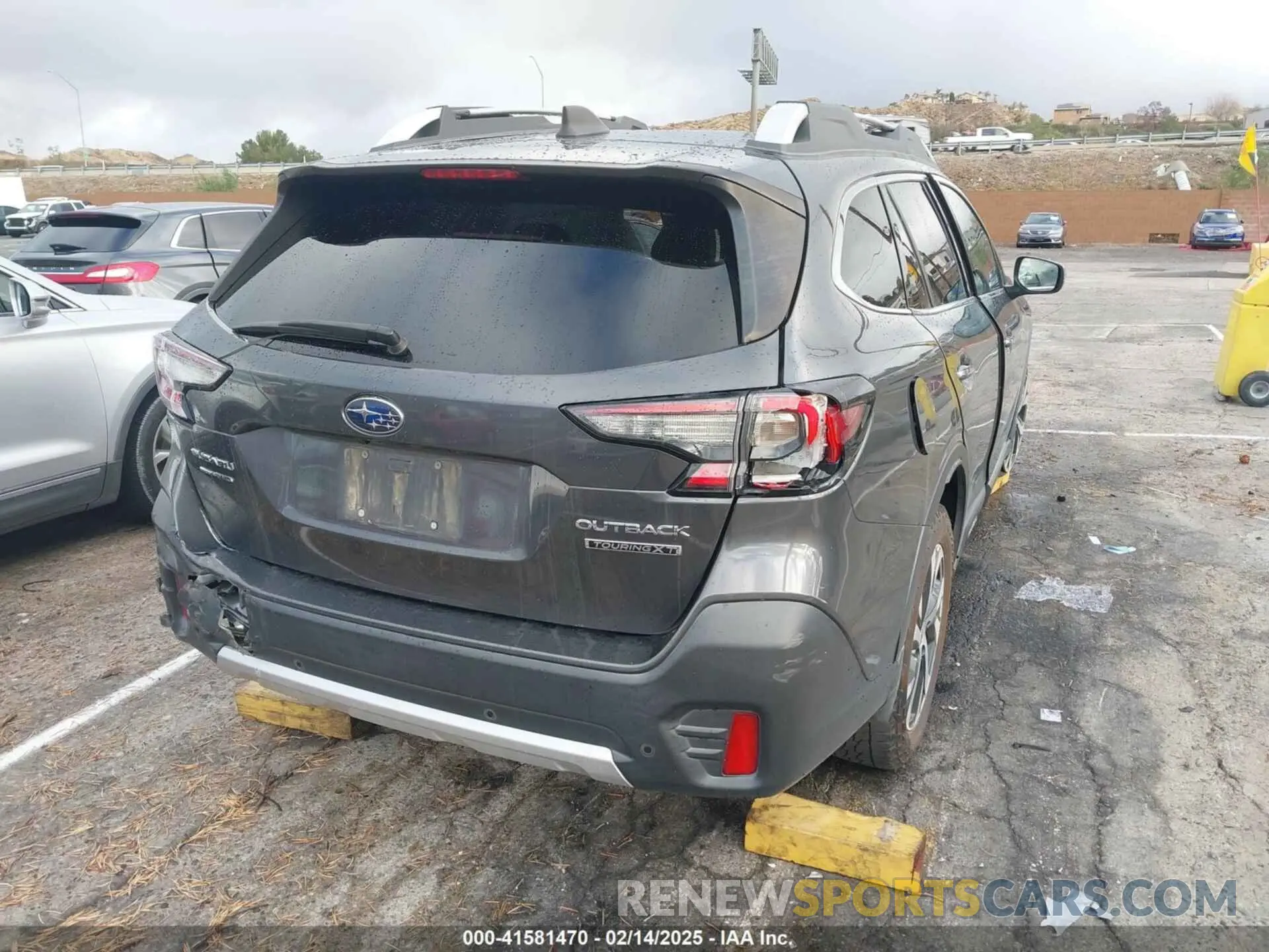 4 Photograph of a damaged car 4S4BTGPD7N3107081 SUBARU OUTBACK 2022