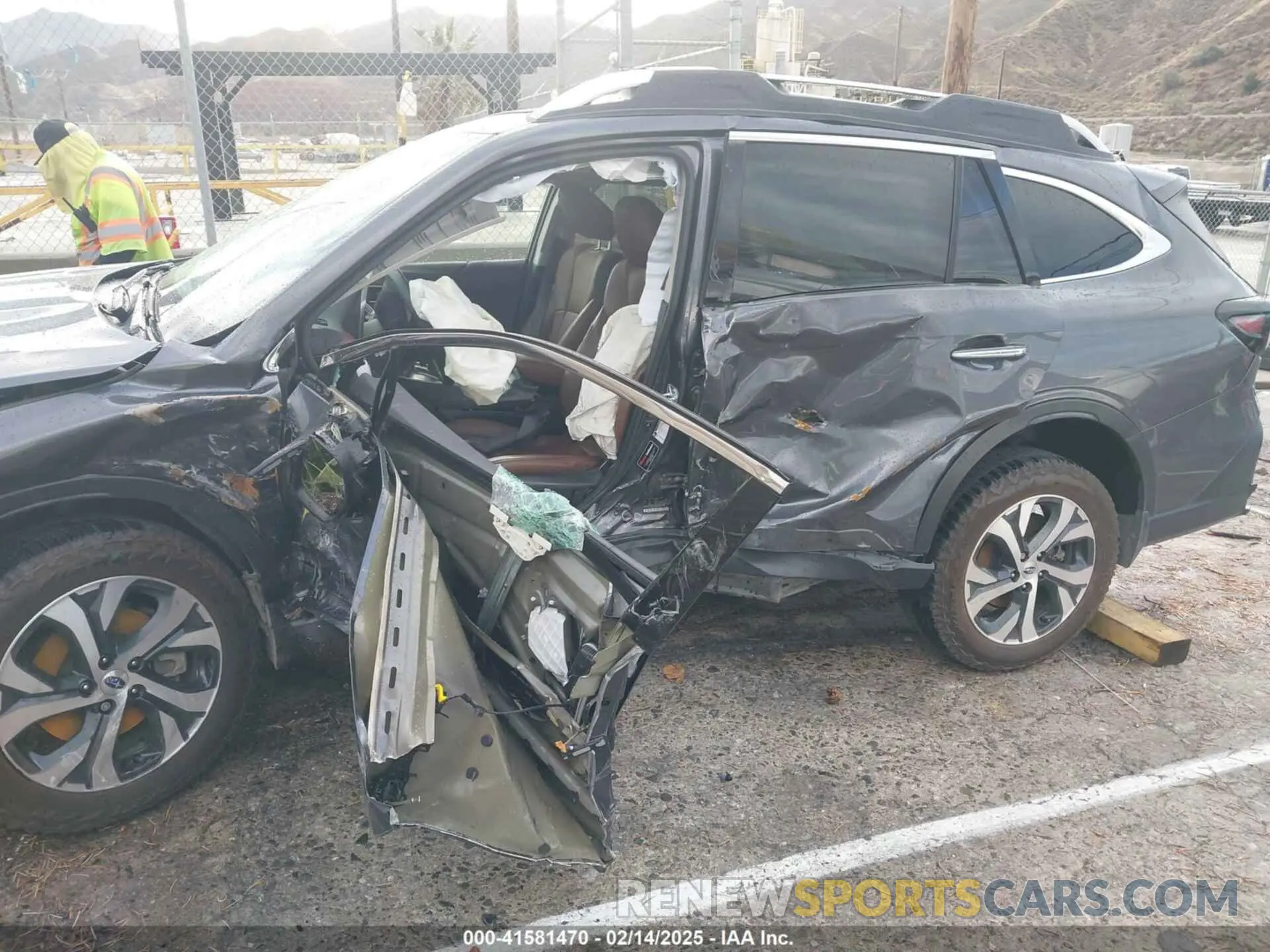 6 Photograph of a damaged car 4S4BTGPD7N3107081 SUBARU OUTBACK 2022