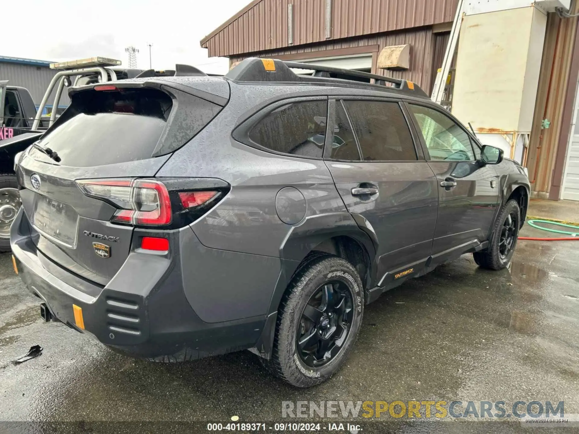 4 Photograph of a damaged car 4S4BTGSD2N3206172 SUBARU OUTBACK 2022