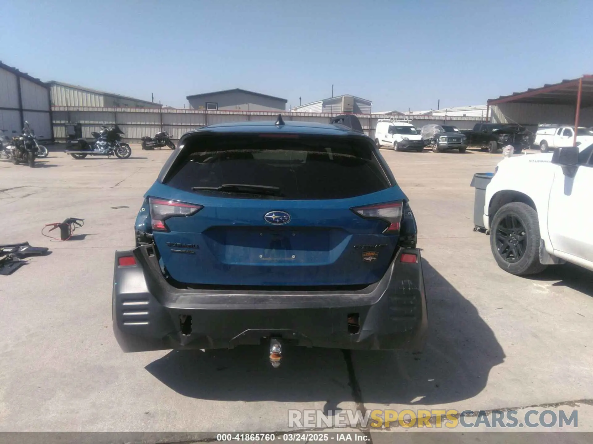 17 Photograph of a damaged car 4S4BTGSD3N3142241 SUBARU OUTBACK 2022