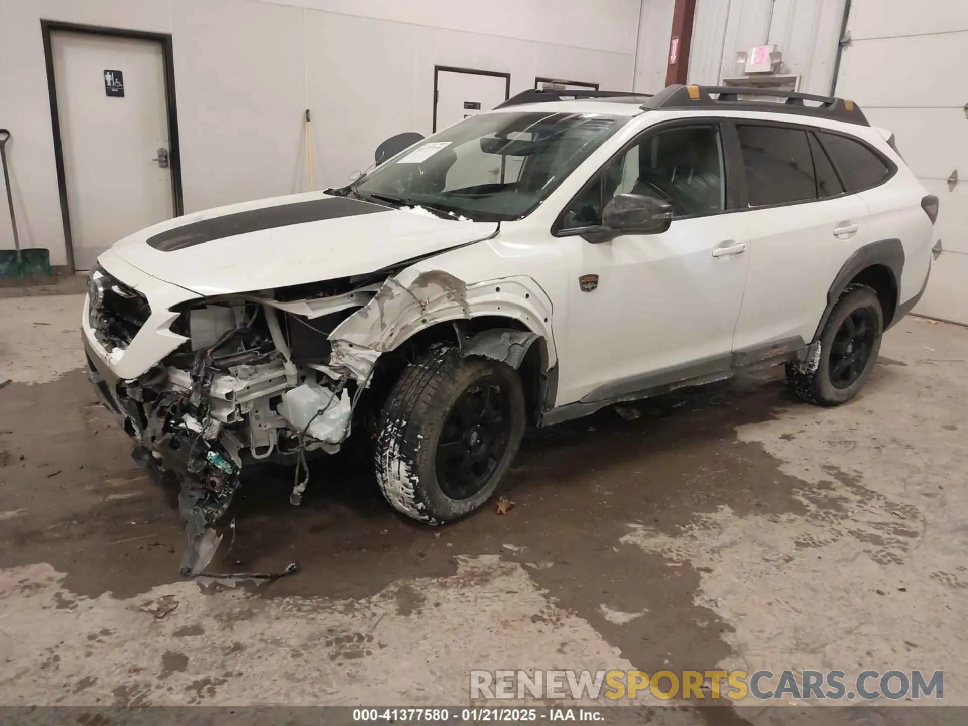 2 Photograph of a damaged car 4S4BTGUD3N3188293 SUBARU OUTBACK 2022