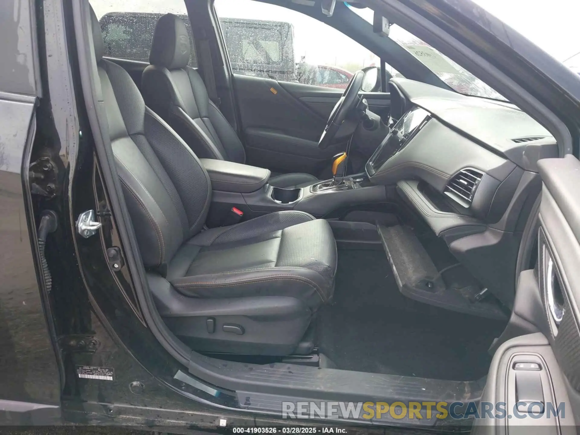 5 Photograph of a damaged car 4S4BTGUD5N3112137 SUBARU OUTBACK 2022
