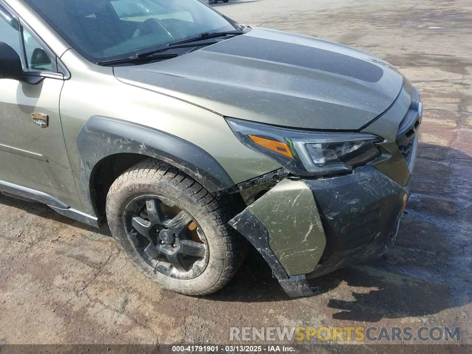 18 Photograph of a damaged car 4S4BTGUD7N3127495 SUBARU OUTBACK 2022