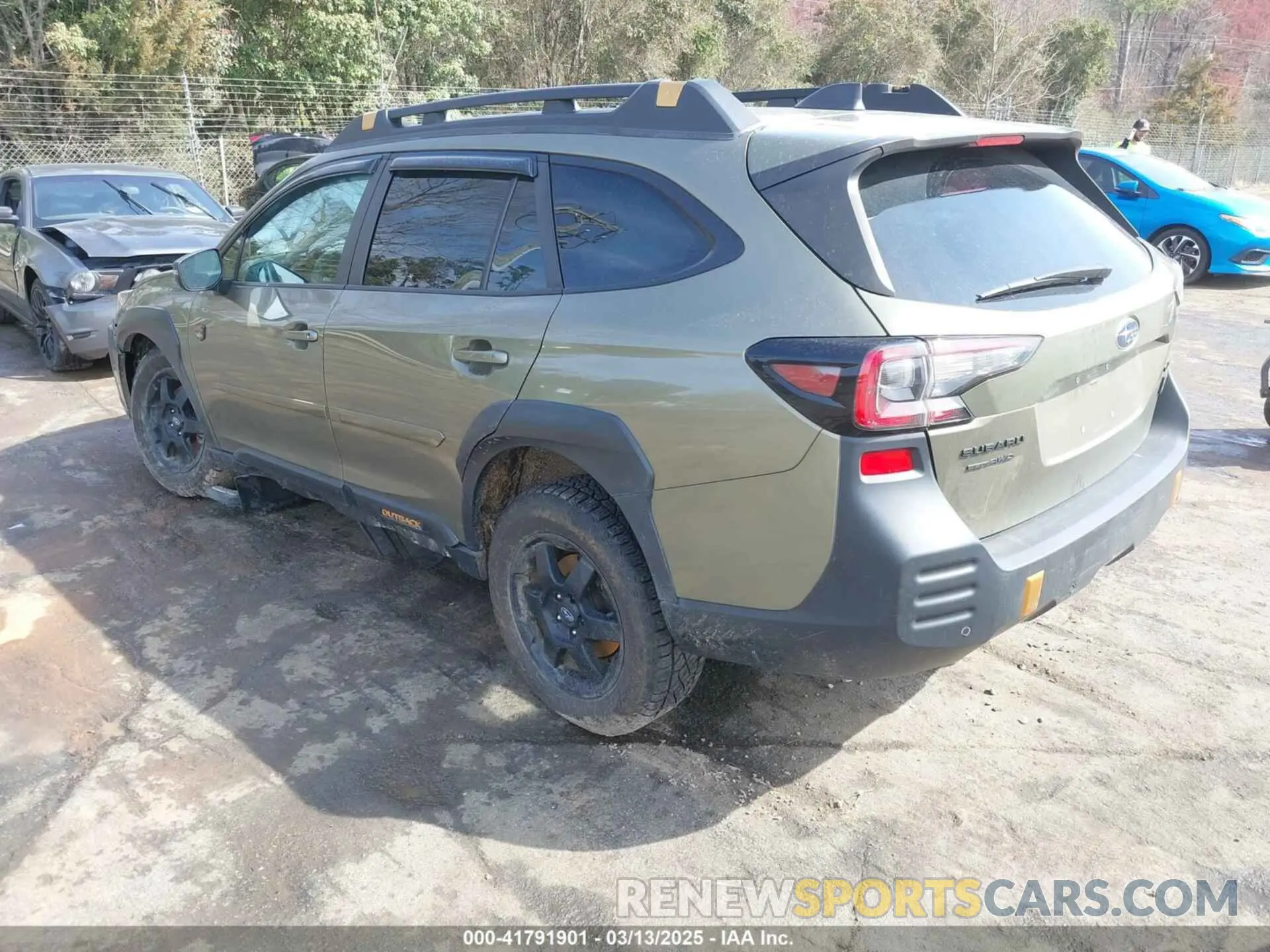 3 Photograph of a damaged car 4S4BTGUD7N3127495 SUBARU OUTBACK 2022