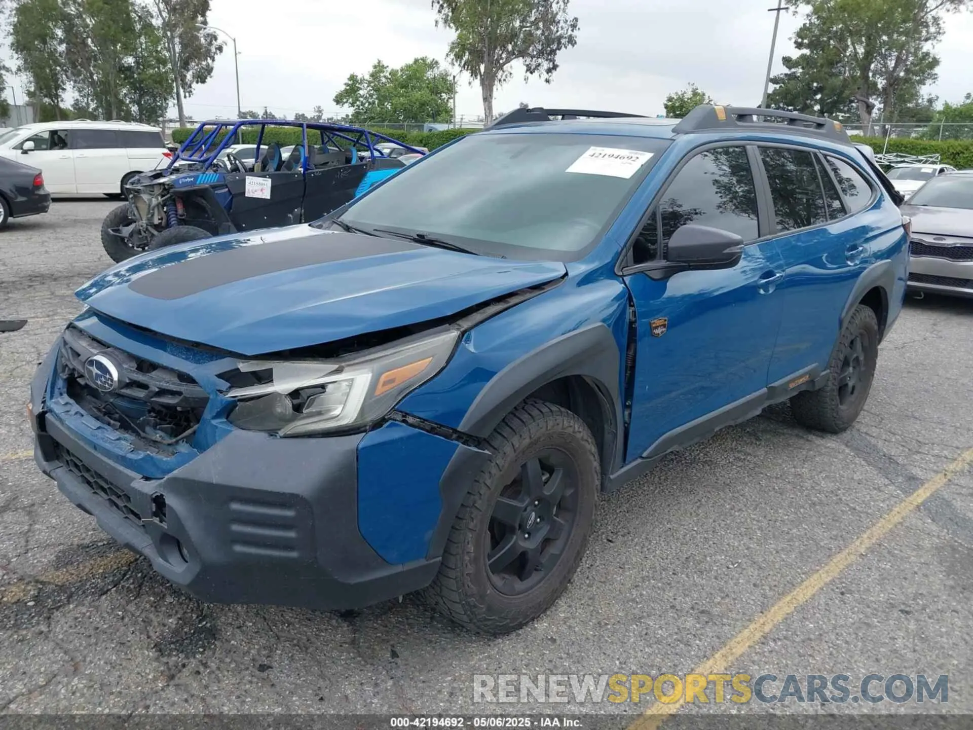 2 Photograph of a damaged car 4S4BTGUD9N3208305 SUBARU OUTBACK 2022
