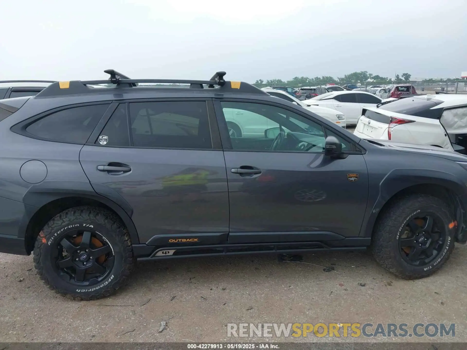 12 Photograph of a damaged car 4S4BTGUDXN3139737 SUBARU OUTBACK 2022