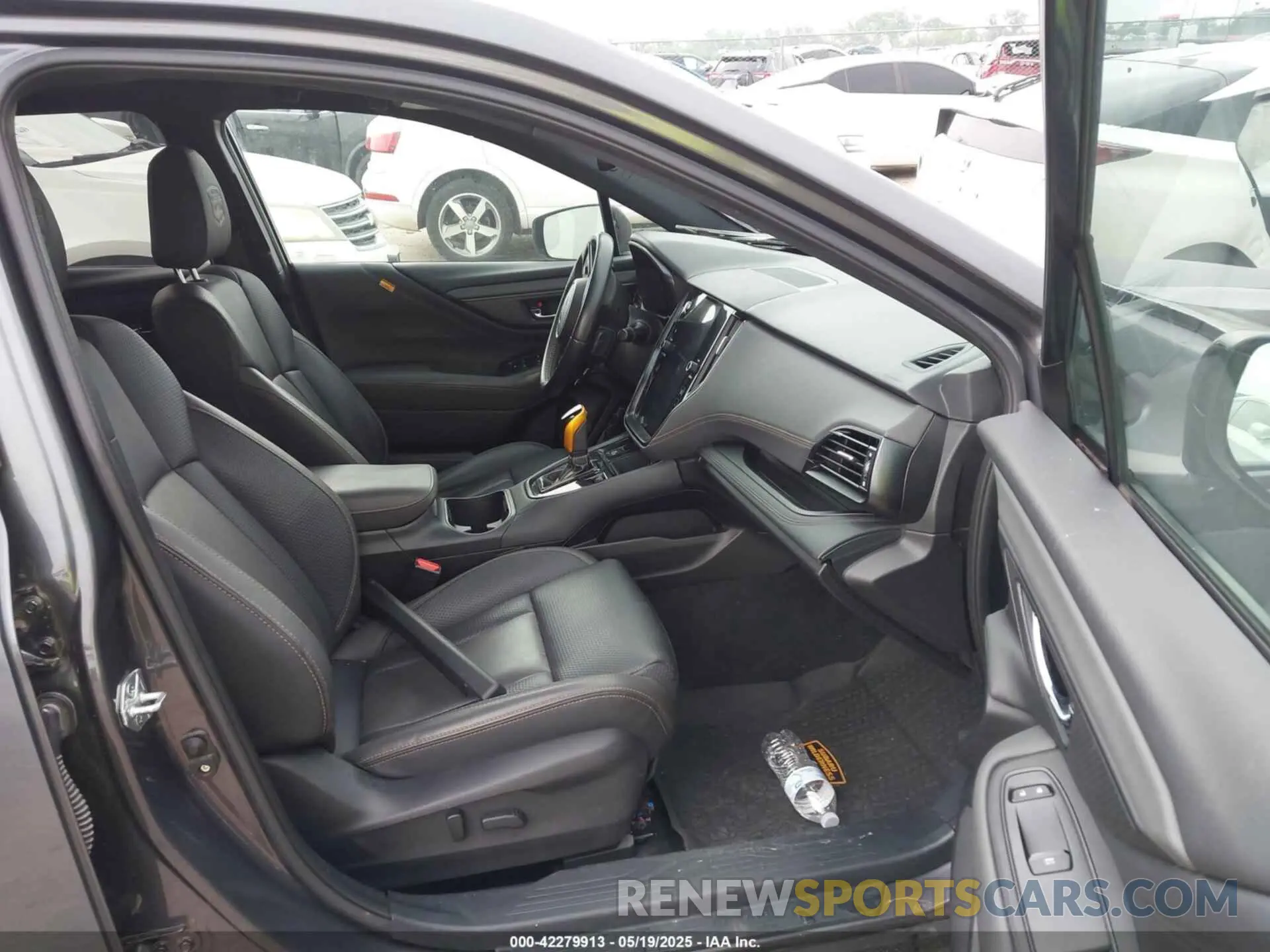 5 Photograph of a damaged car 4S4BTGUDXN3139737 SUBARU OUTBACK 2022