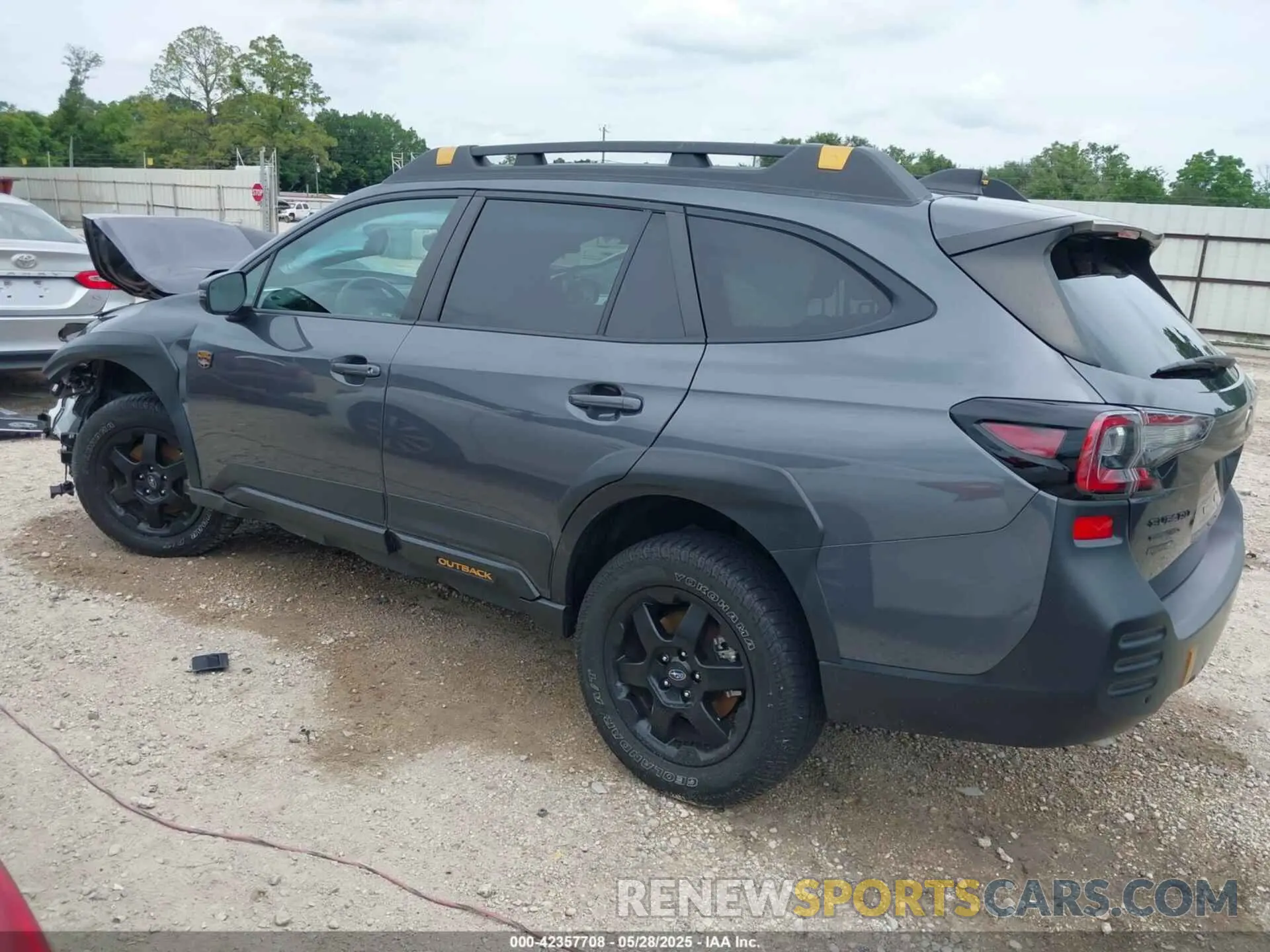 15 Photograph of a damaged car 4S4BTGUDXN3159843 SUBARU OUTBACK 2022