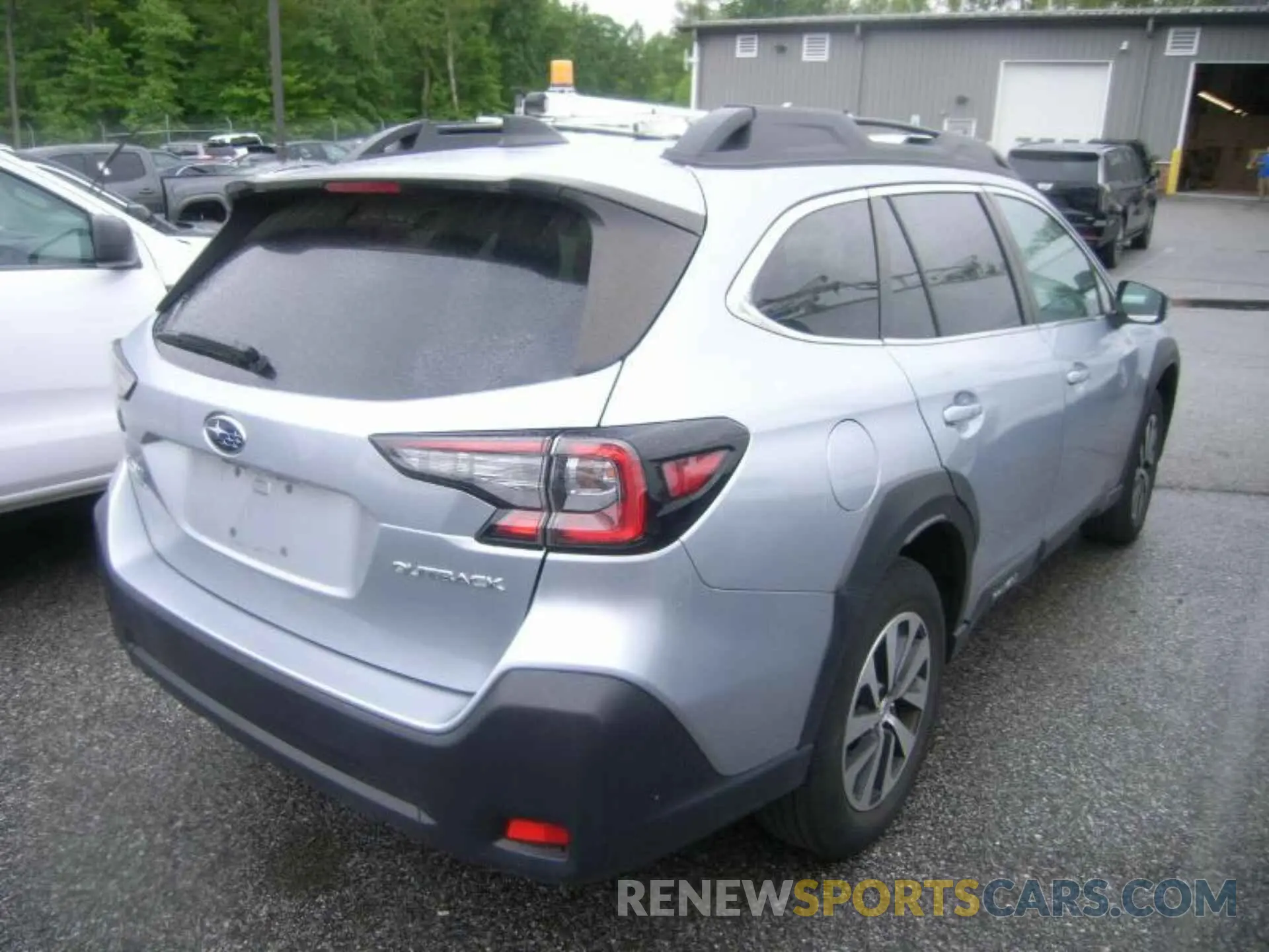 4 Photograph of a damaged car 4S4BTACC1P3148237 SUBARU OUTBACK 2023