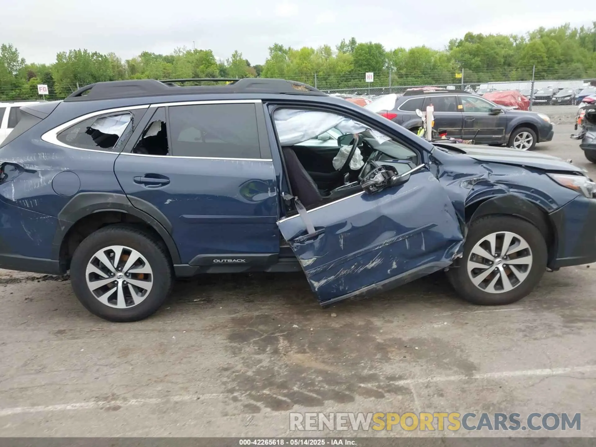 18 Photograph of a damaged car 4S4BTACC2P3191596 SUBARU OUTBACK 2023