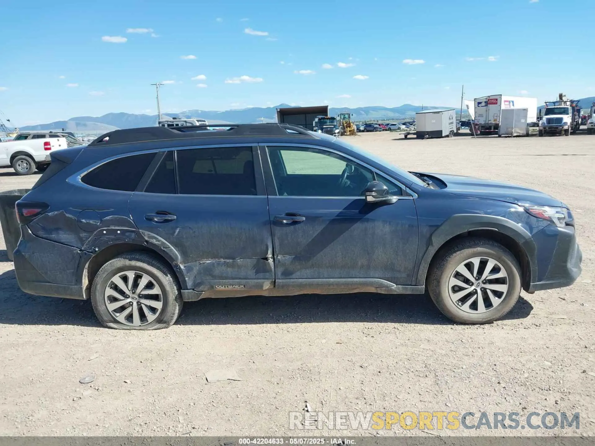 13 Photograph of a damaged car 4S4BTACC7P3111757 SUBARU OUTBACK 2023