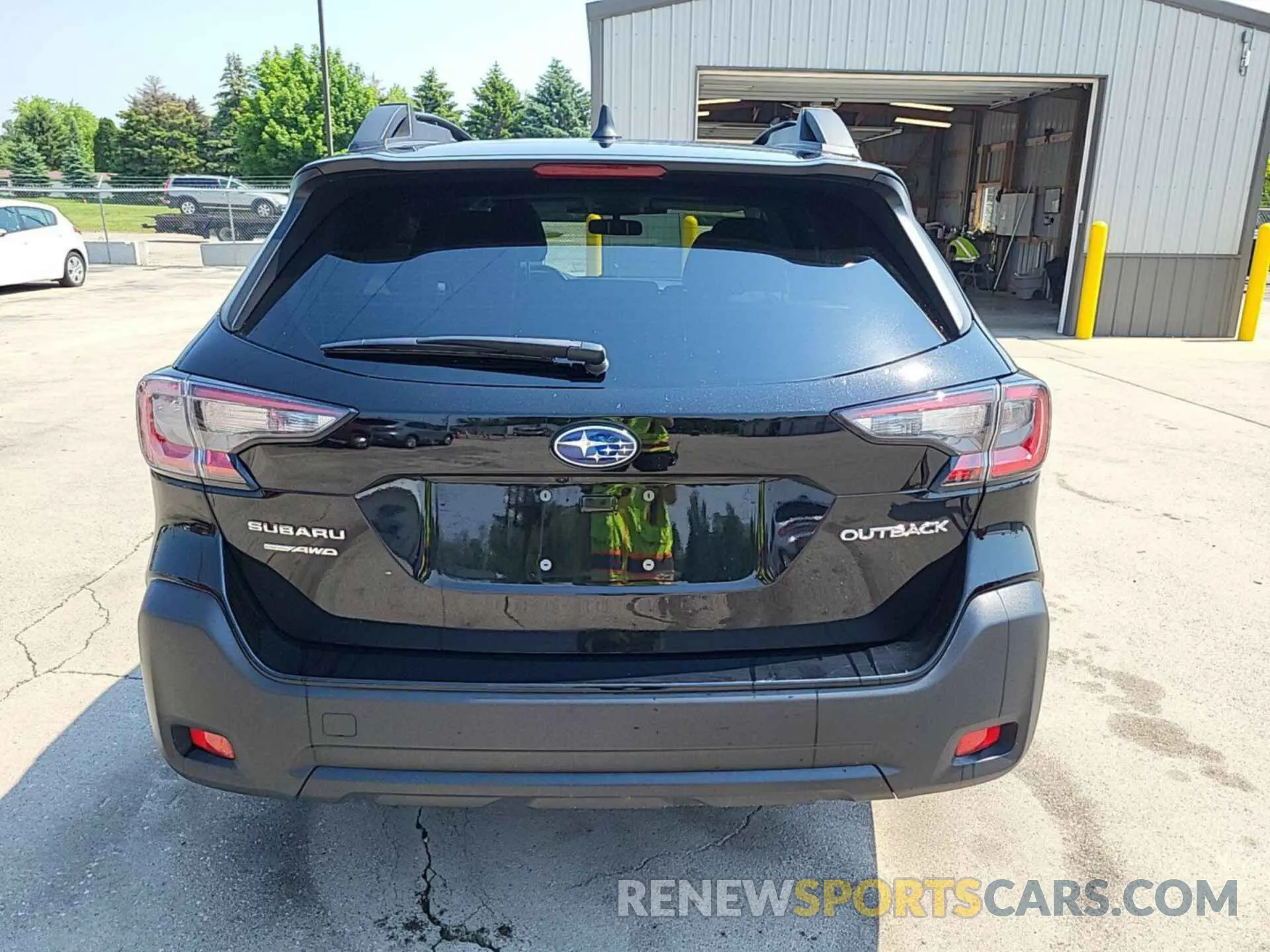 16 Photograph of a damaged car 4S4BTADCXP3127904 SUBARU OUTBACK 2023