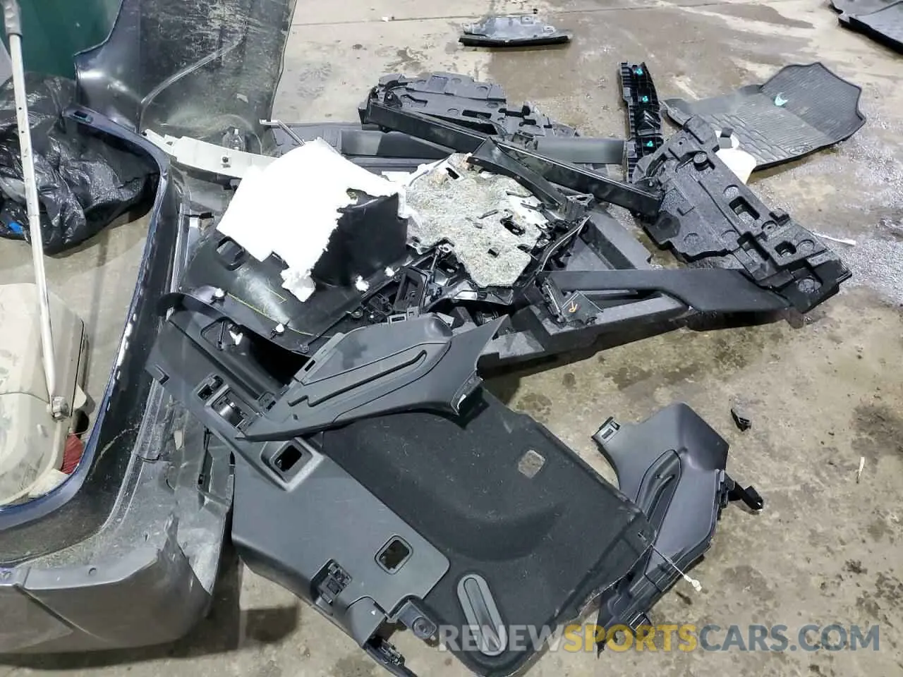 13 Photograph of a damaged car 4S4BTAFC8P3154385 SUBARU OUTBACK 2023