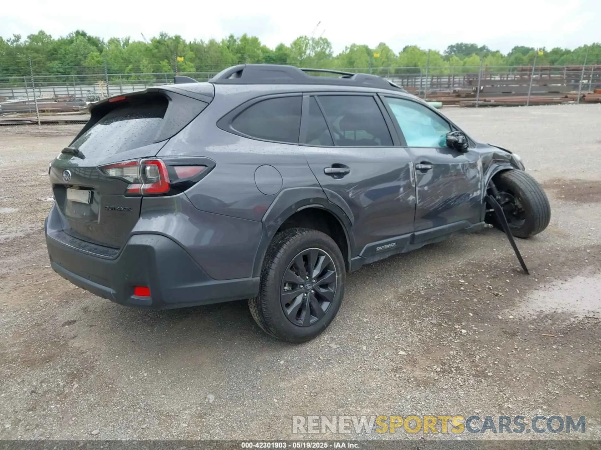 4 Photograph of a damaged car 4S4BTALC1P3119434 SUBARU OUTBACK 2023