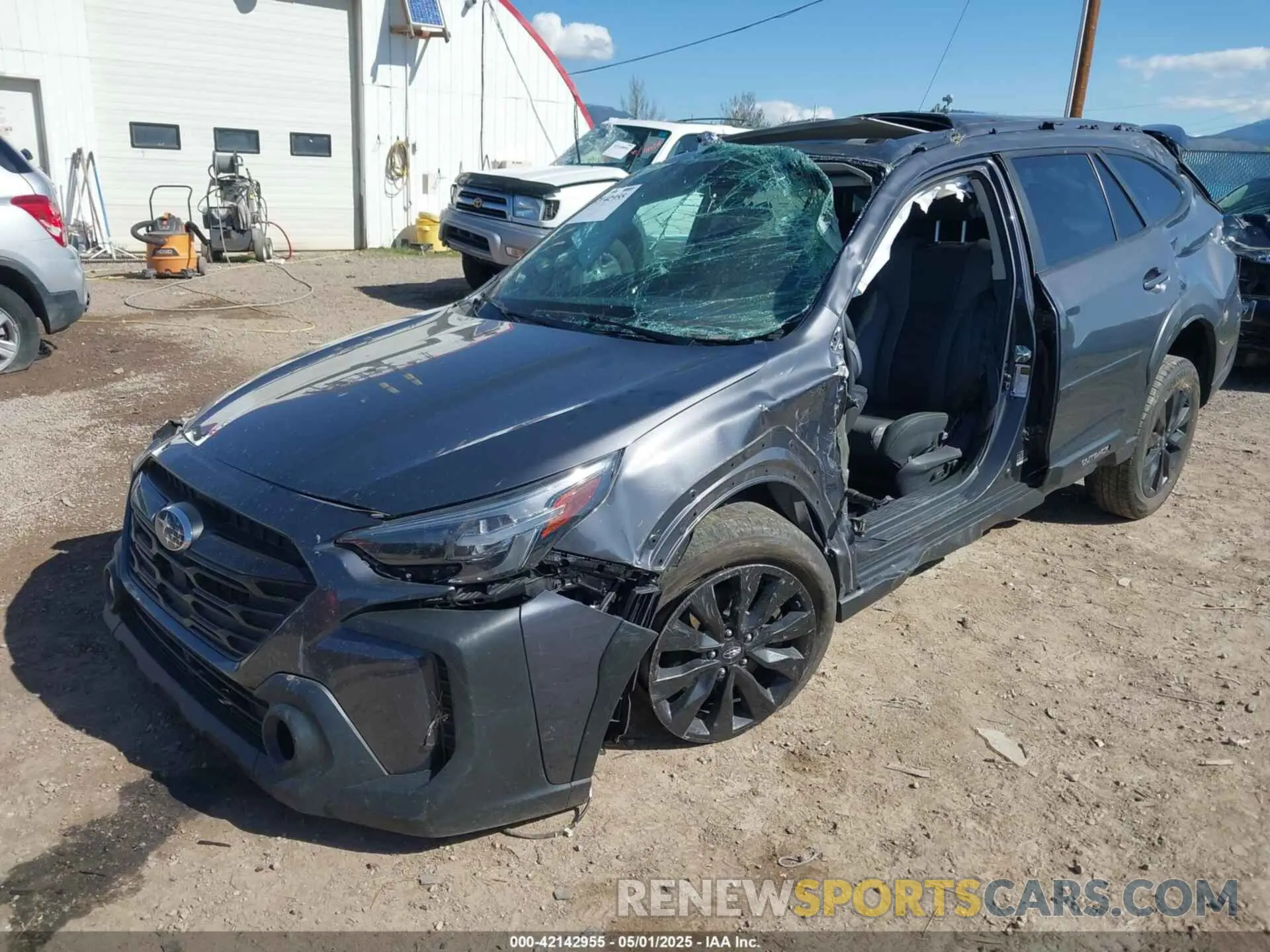 2 Photograph of a damaged car 4S4BTALC2P3157724 SUBARU OUTBACK 2023