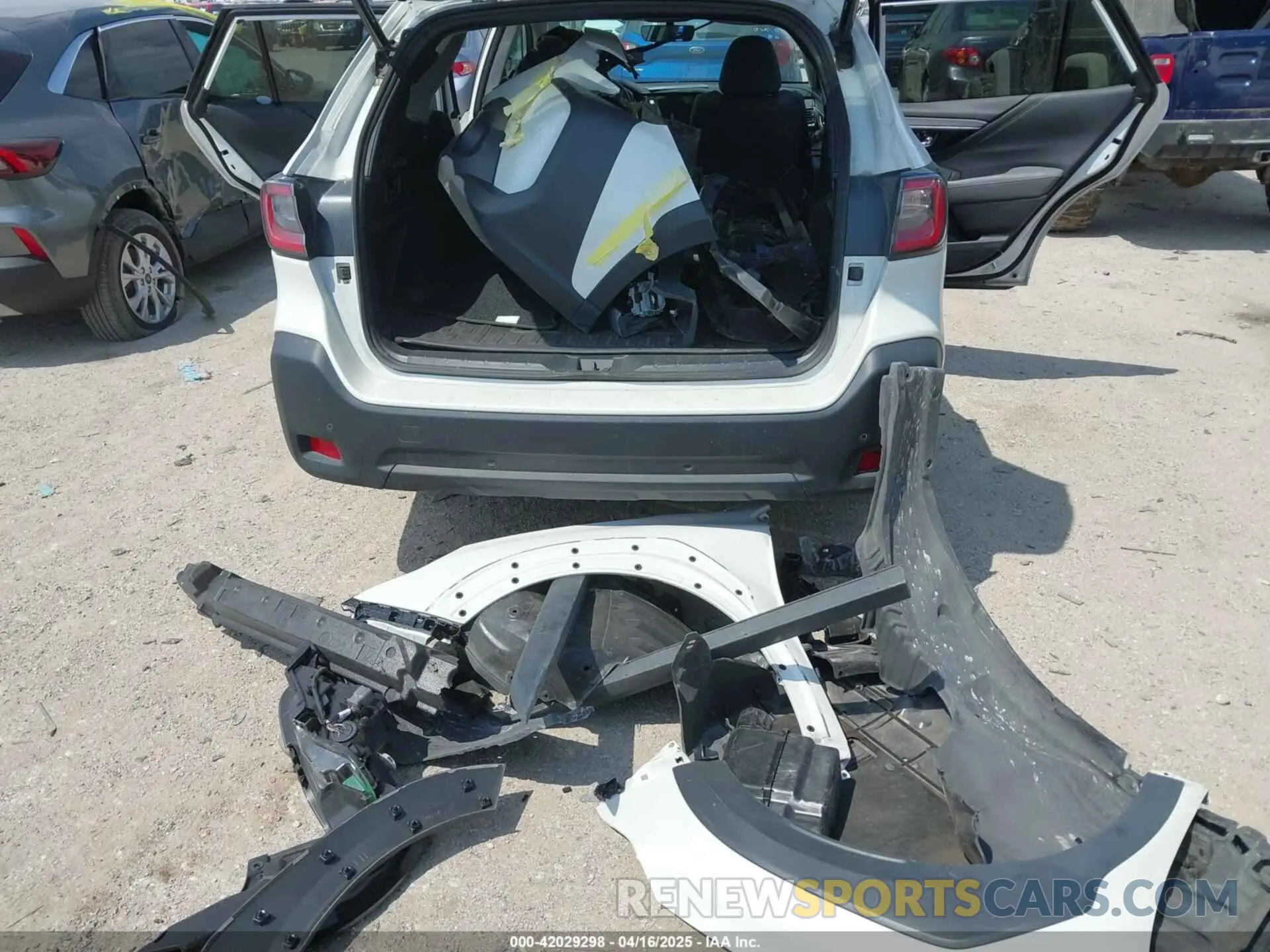 12 Photograph of a damaged car 4S4BTALC6P3186563 SUBARU OUTBACK 2023