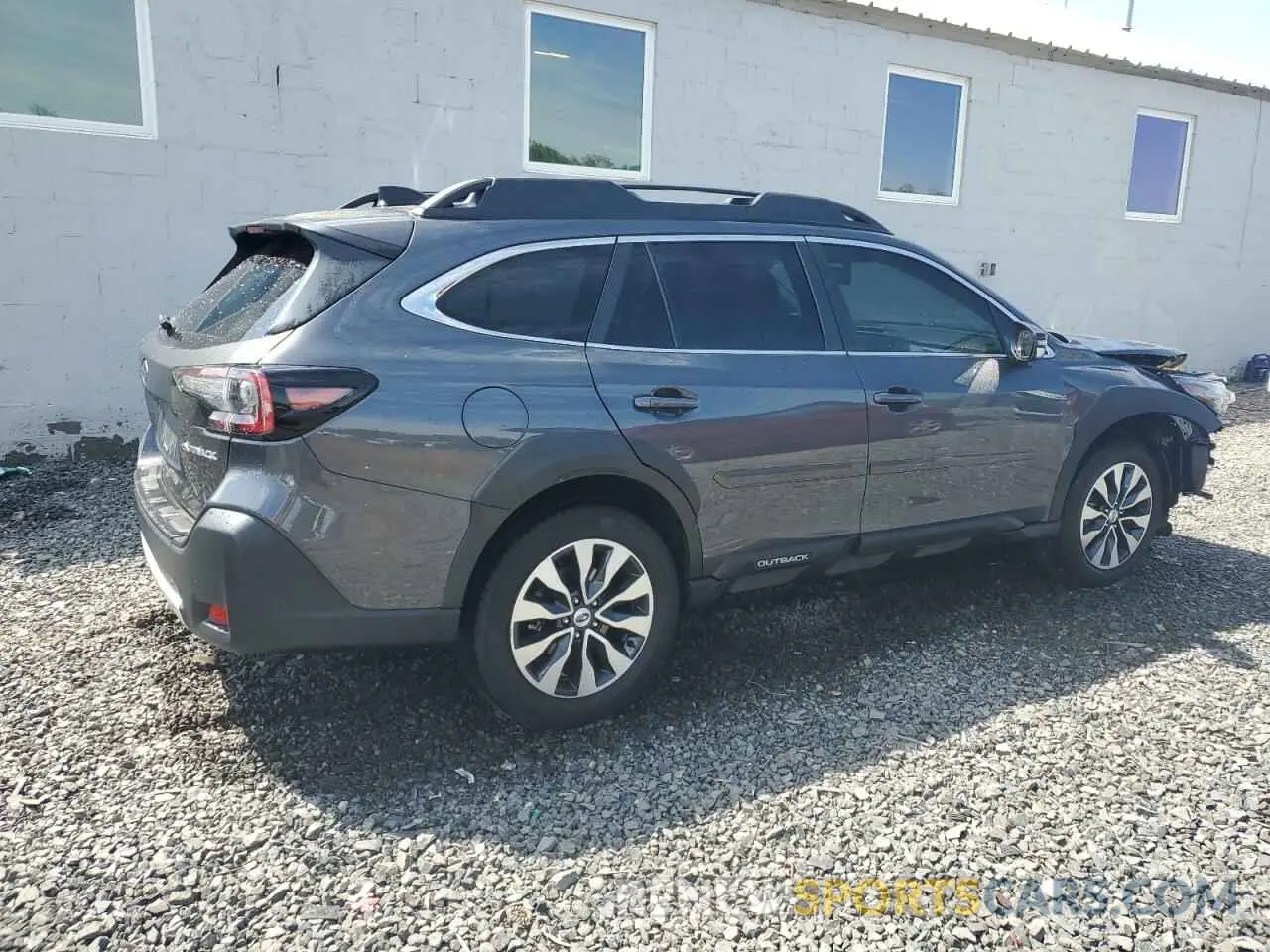 3 Photograph of a damaged car 4S4BTANC6P3204198 SUBARU OUTBACK 2023