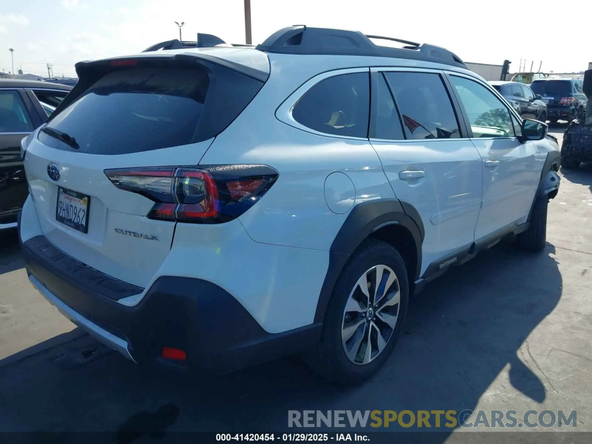 4 Photograph of a damaged car 4S4BTANC8P3224971 SUBARU OUTBACK 2023