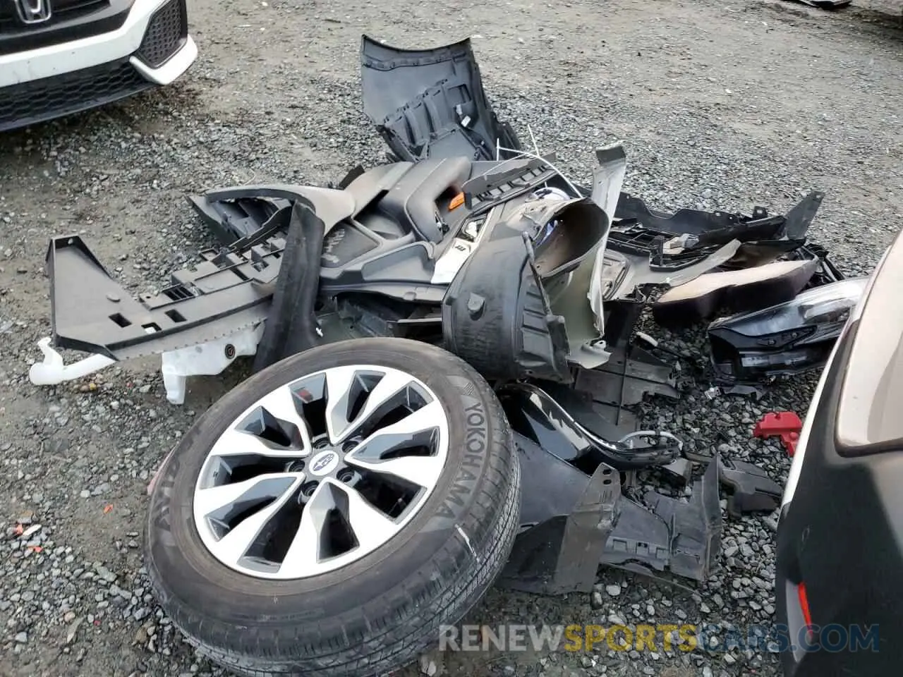 13 Photograph of a damaged car 4S4BTANC9P3135121 SUBARU OUTBACK 2023