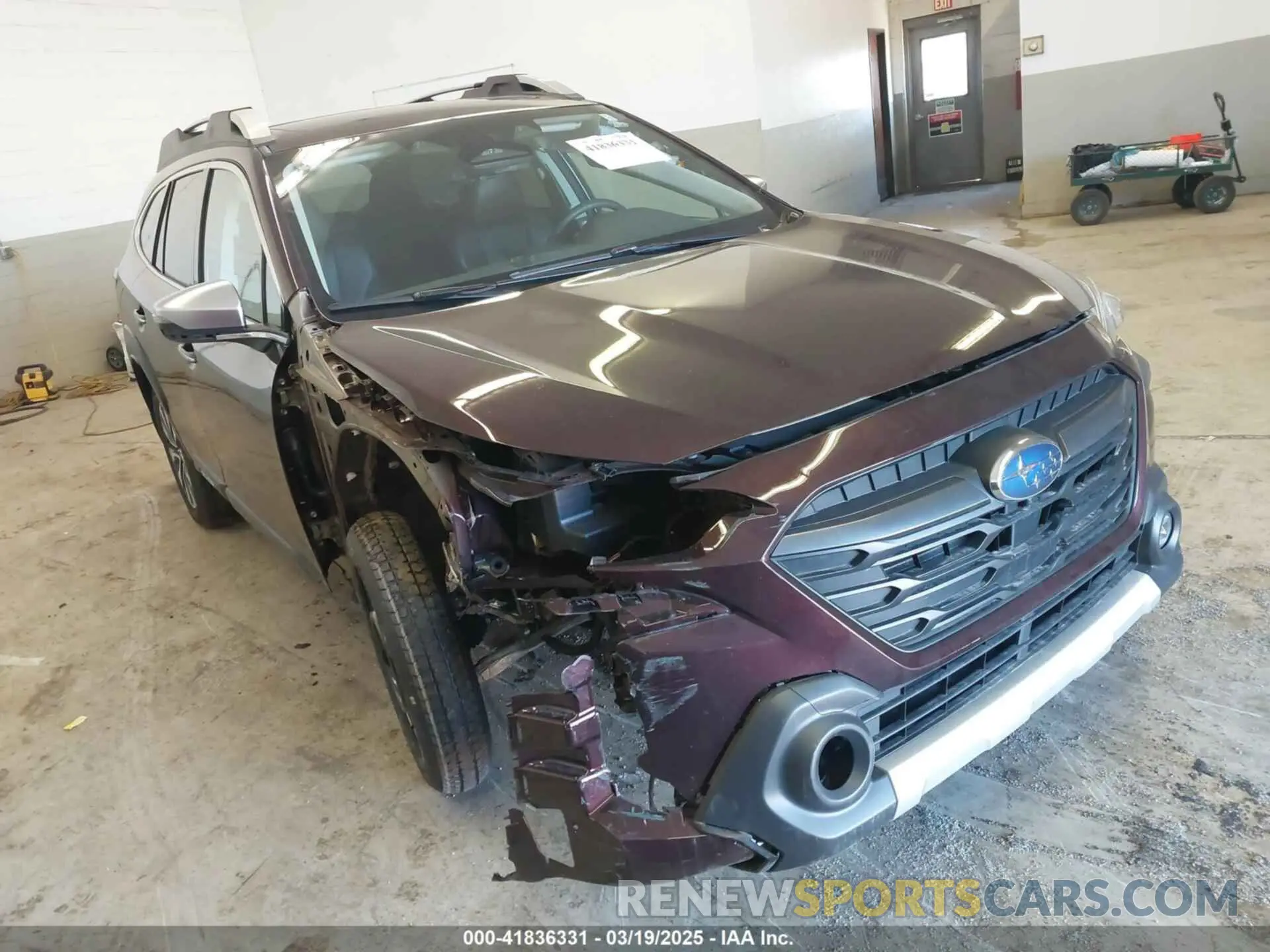 1 Photograph of a damaged car 4S4BTAPC0P3186892 SUBARU OUTBACK 2023