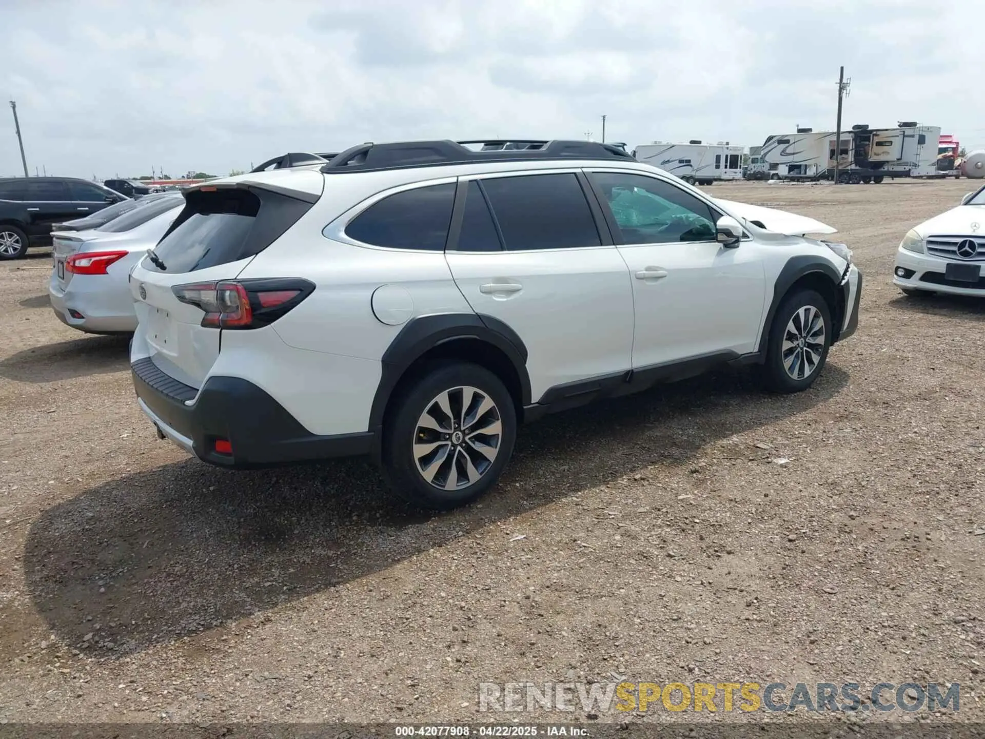 4 Photograph of a damaged car 4S4BTGND3P3151374 SUBARU OUTBACK 2023
