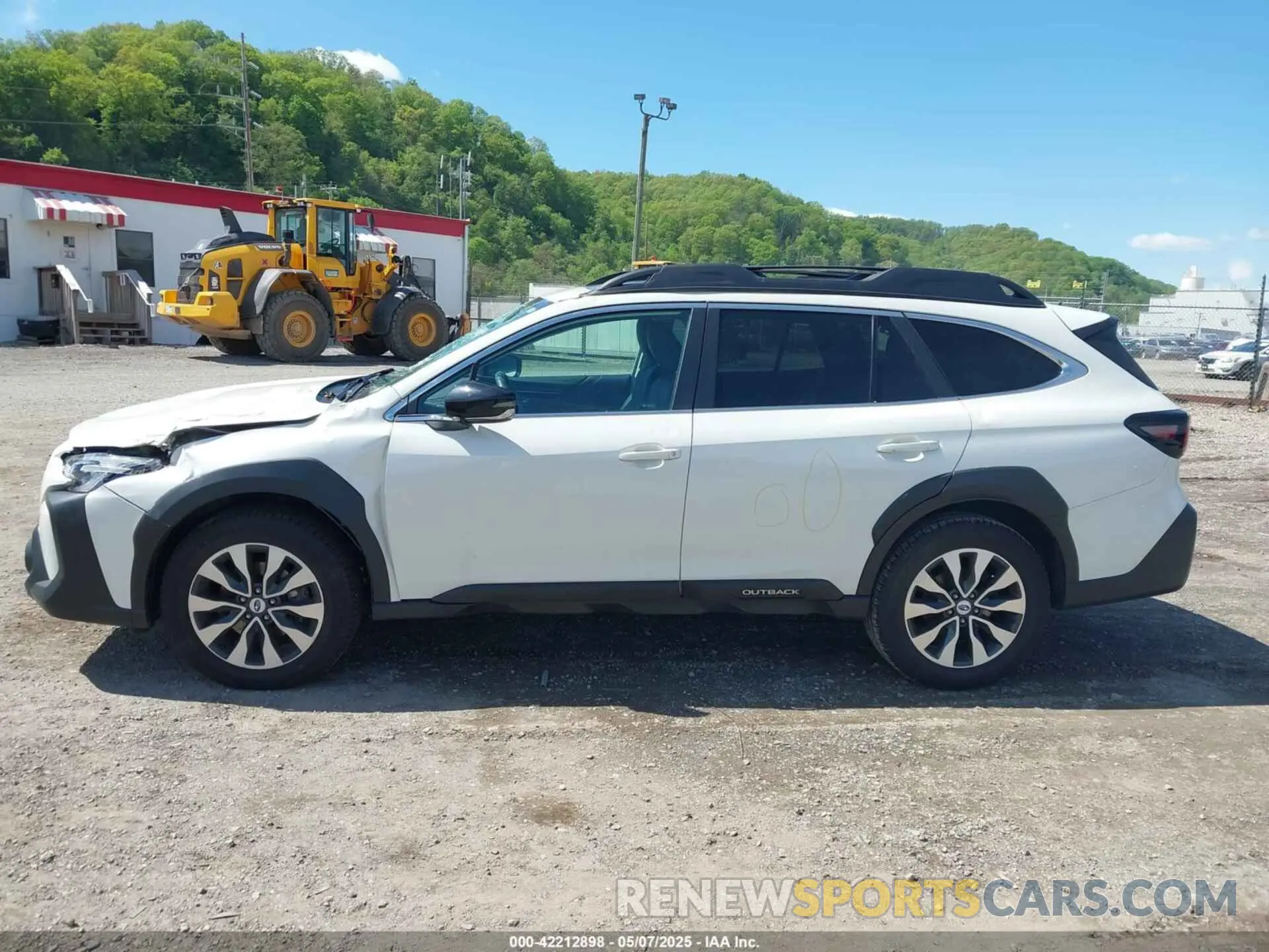 14 Photograph of a damaged car 4S4BTGND3P3157689 SUBARU OUTBACK 2023