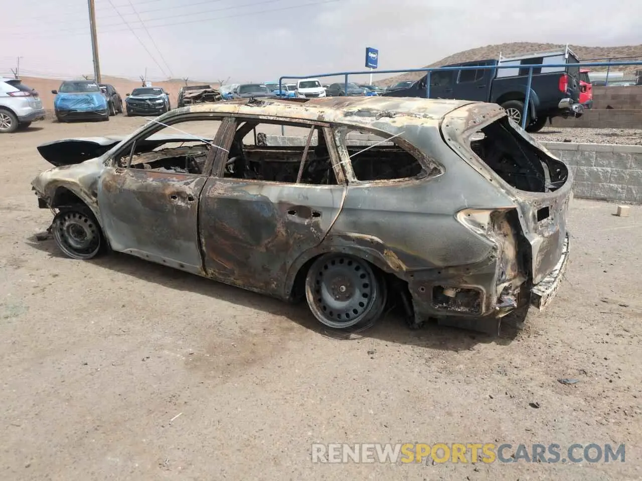 2 Photograph of a damaged car 4S4BTGND5P3214927 SUBARU OUTBACK 2023