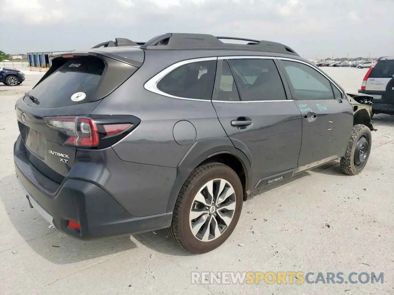 3 Photograph of a damaged car 4S4BTGND6P3121396 SUBARU OUTBACK 2023