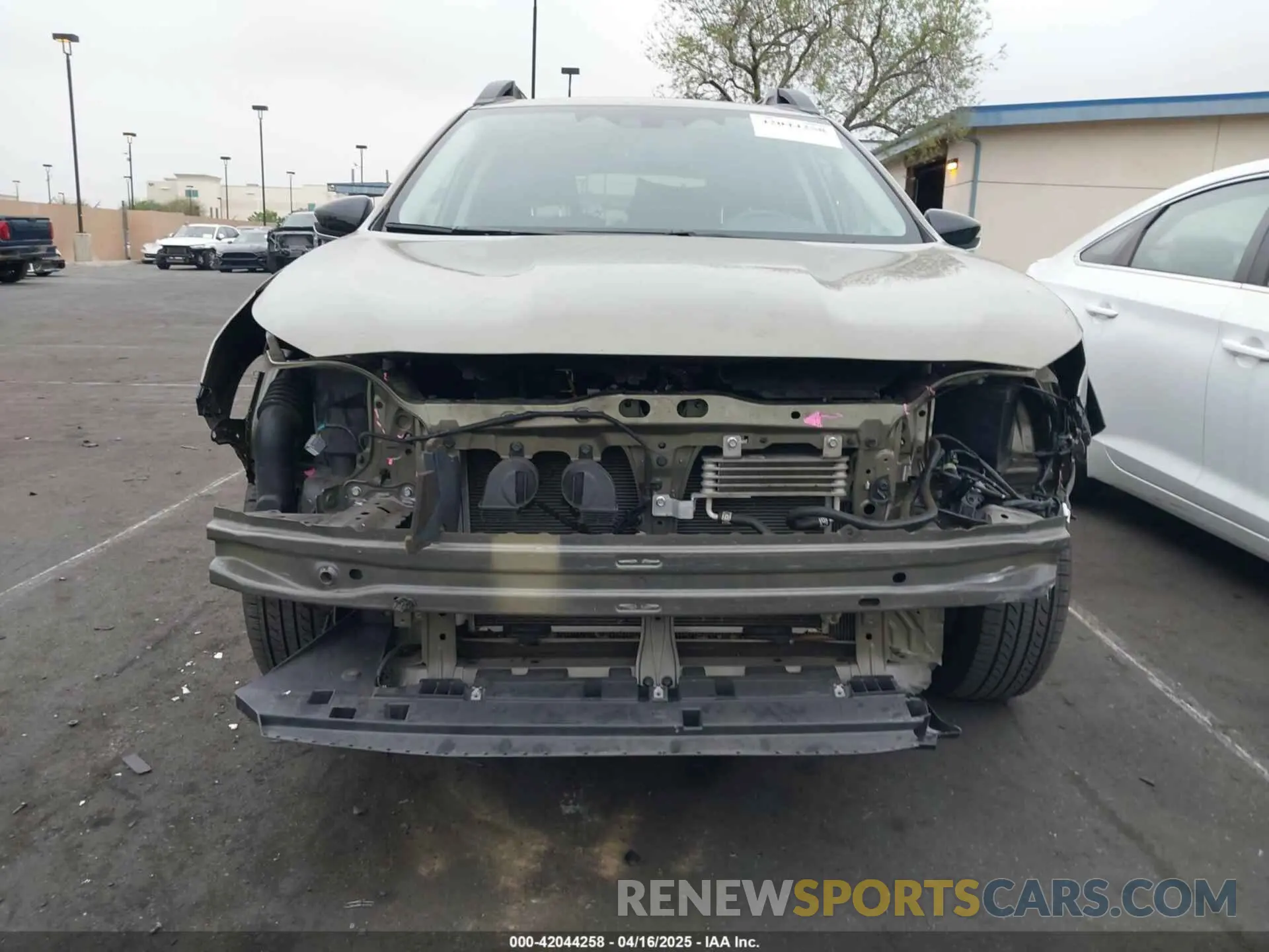 13 Photograph of a damaged car 4S4BTGND6P3138828 SUBARU OUTBACK 2023