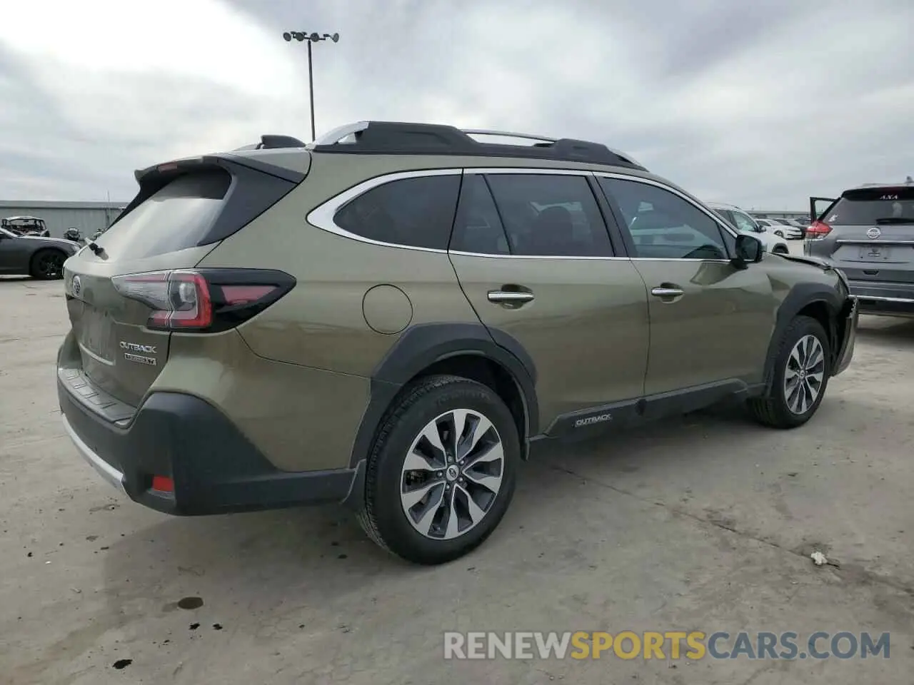 3 Photograph of a damaged car 4S4BTGPDXP3121544 SUBARU OUTBACK 2023