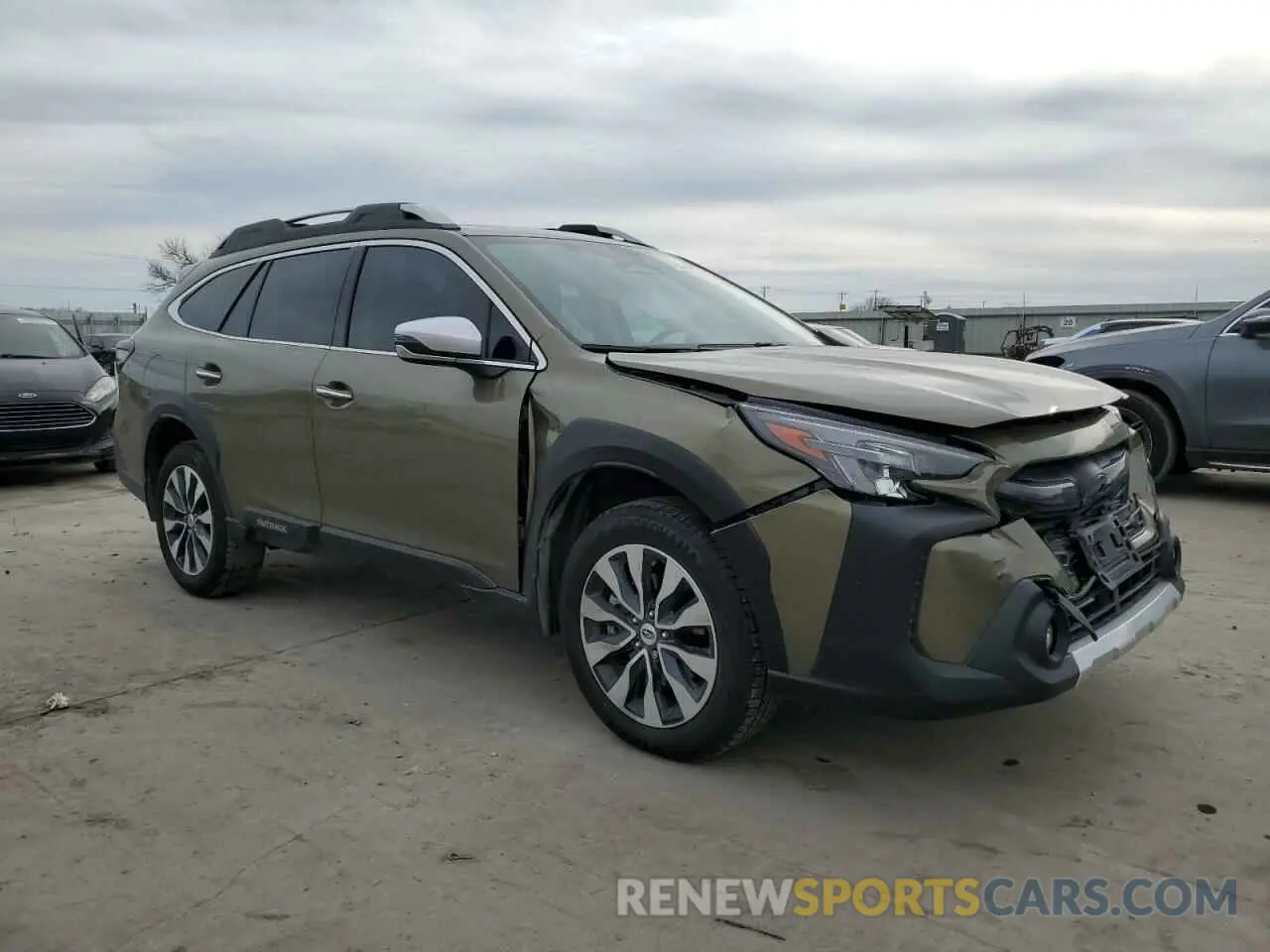 4 Photograph of a damaged car 4S4BTGPDXP3121544 SUBARU OUTBACK 2023