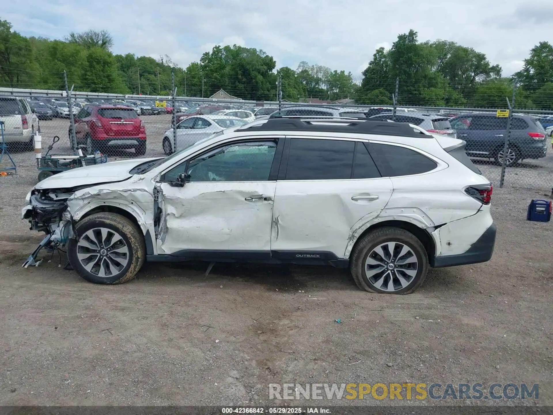 13 Photograph of a damaged car 4S4BTGPDXP3223975 SUBARU OUTBACK 2023
