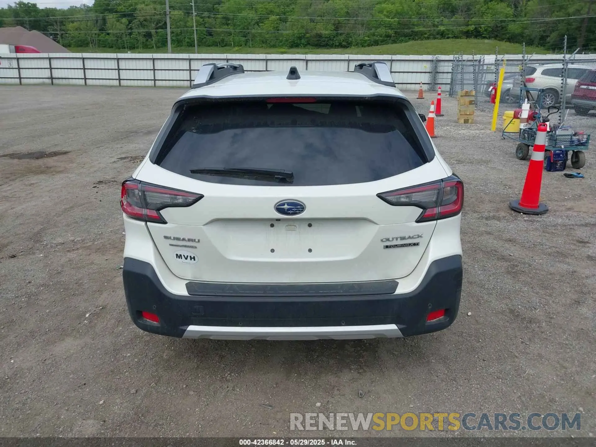15 Photograph of a damaged car 4S4BTGPDXP3223975 SUBARU OUTBACK 2023