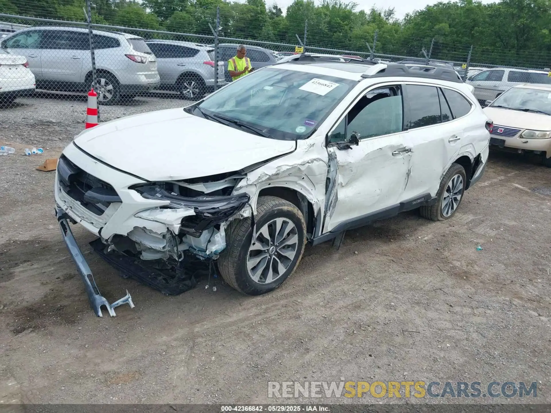 2 Photograph of a damaged car 4S4BTGPDXP3223975 SUBARU OUTBACK 2023