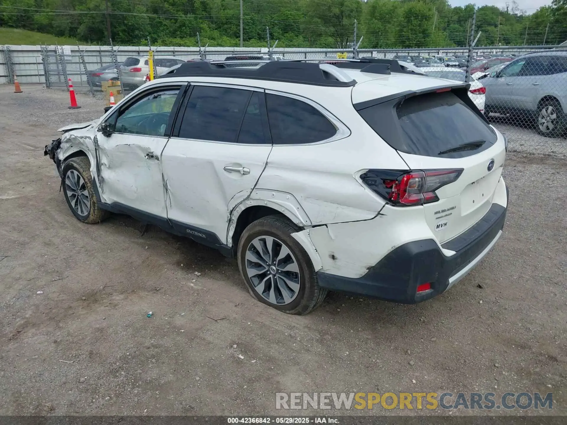 3 Photograph of a damaged car 4S4BTGPDXP3223975 SUBARU OUTBACK 2023