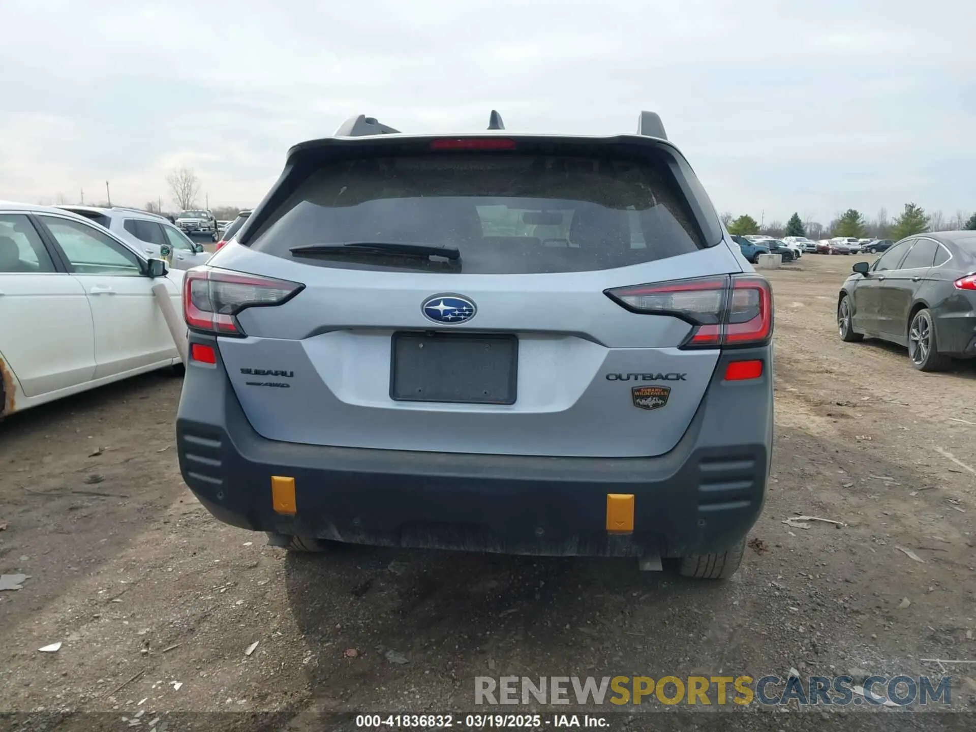 16 Photograph of a damaged car 4S4BTGUD5P3151149 SUBARU OUTBACK 2023