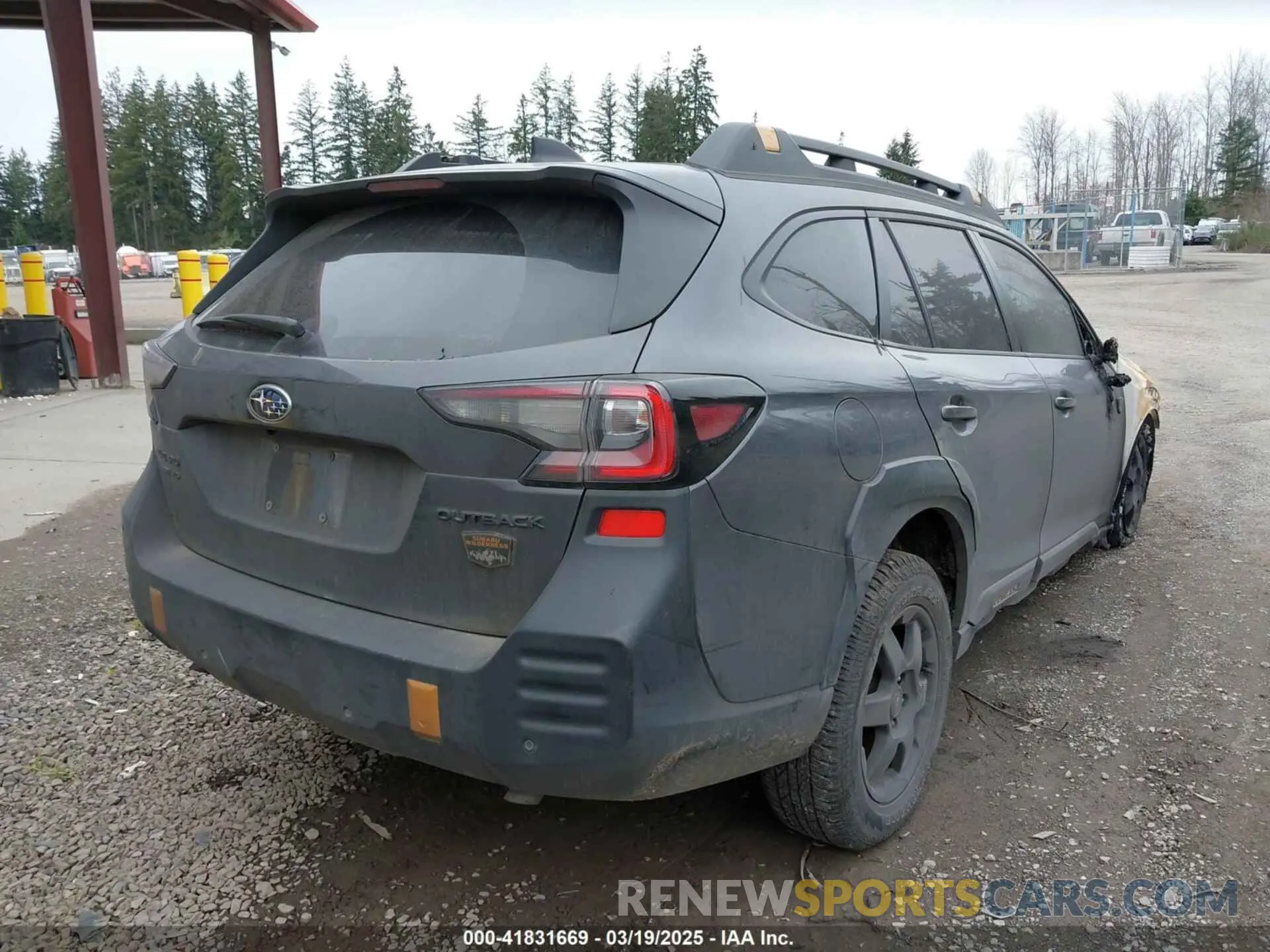 4 Photograph of a damaged car 4S4BTGUD6P3211293 SUBARU OUTBACK 2023