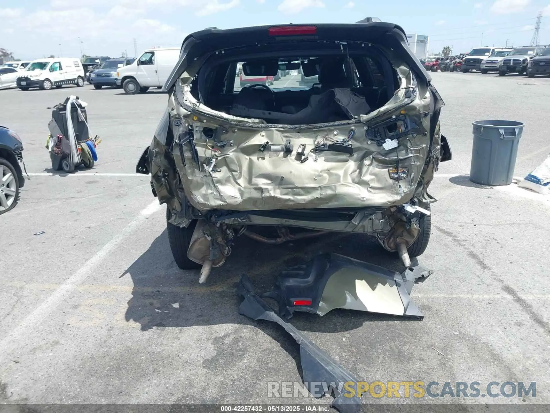 16 Photograph of a damaged car 4S4BTGUD7P3111980 SUBARU OUTBACK 2023